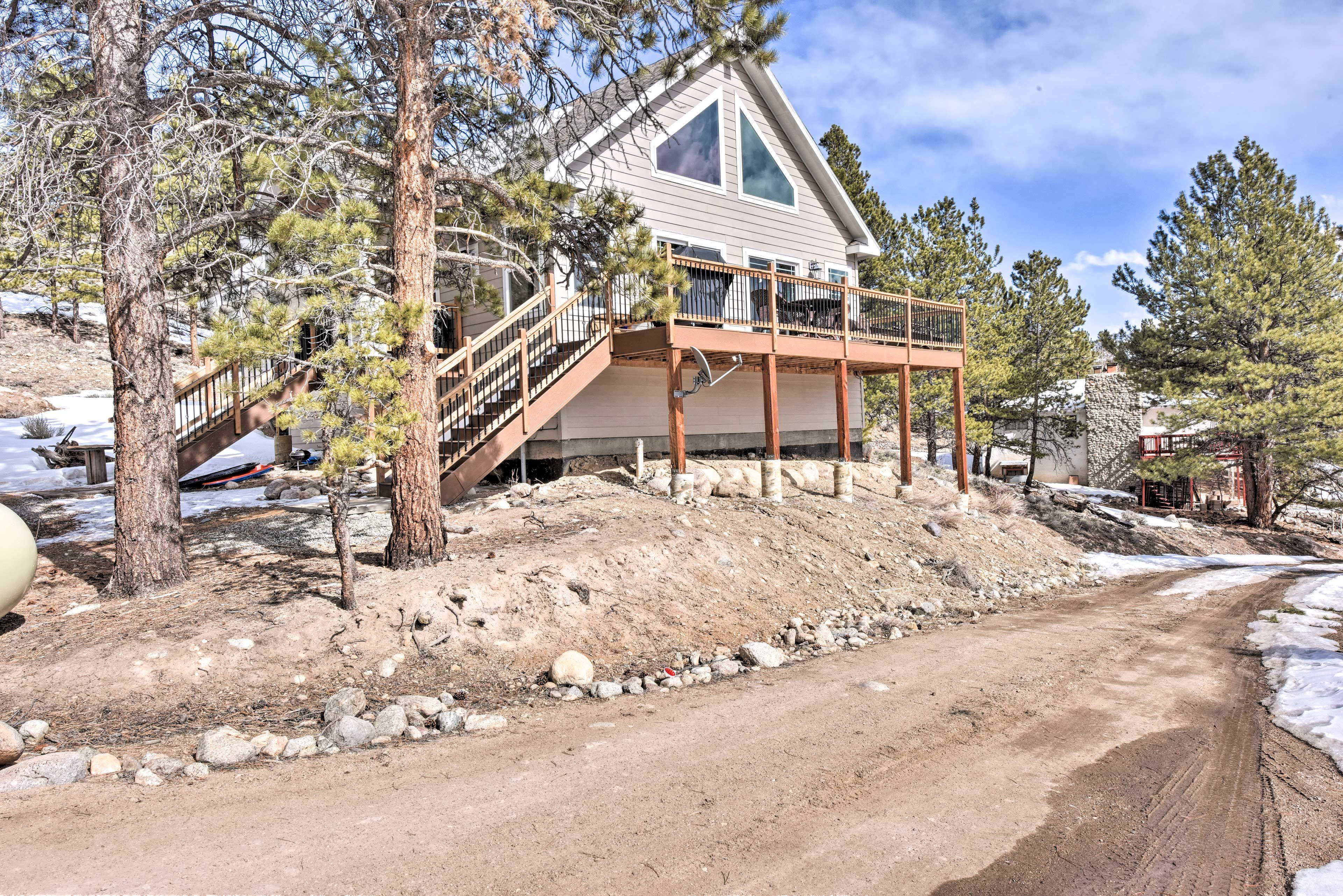 Cabin Exterior | 4-Wheel or All-Wheel Drive Required