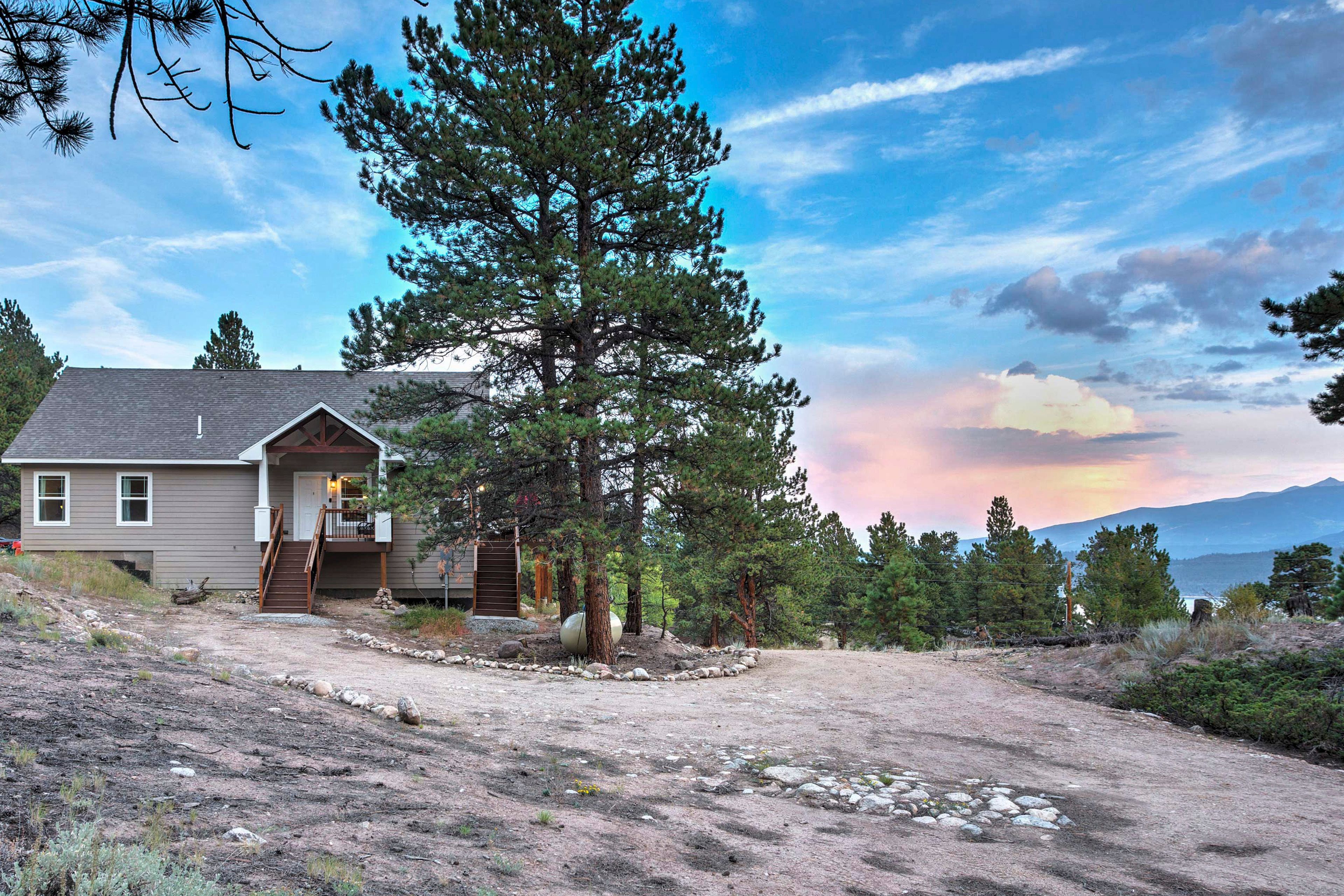 Cabin Exterior | Stairs to Access