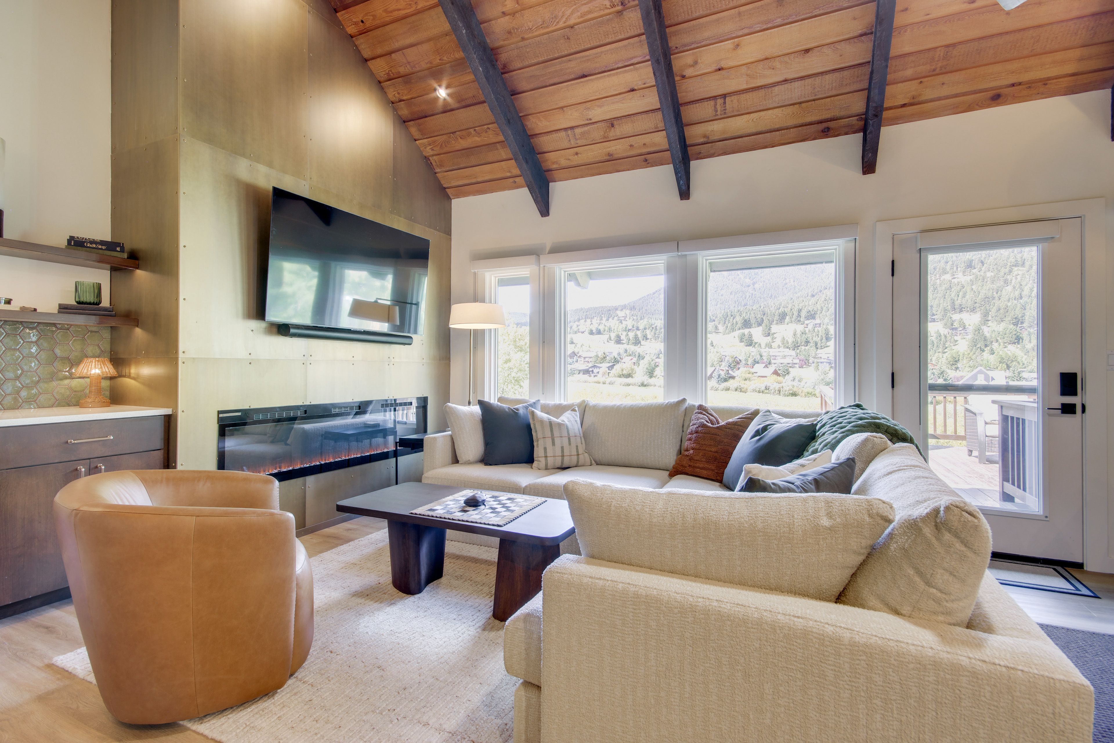 Living Room | Electric Fireplace