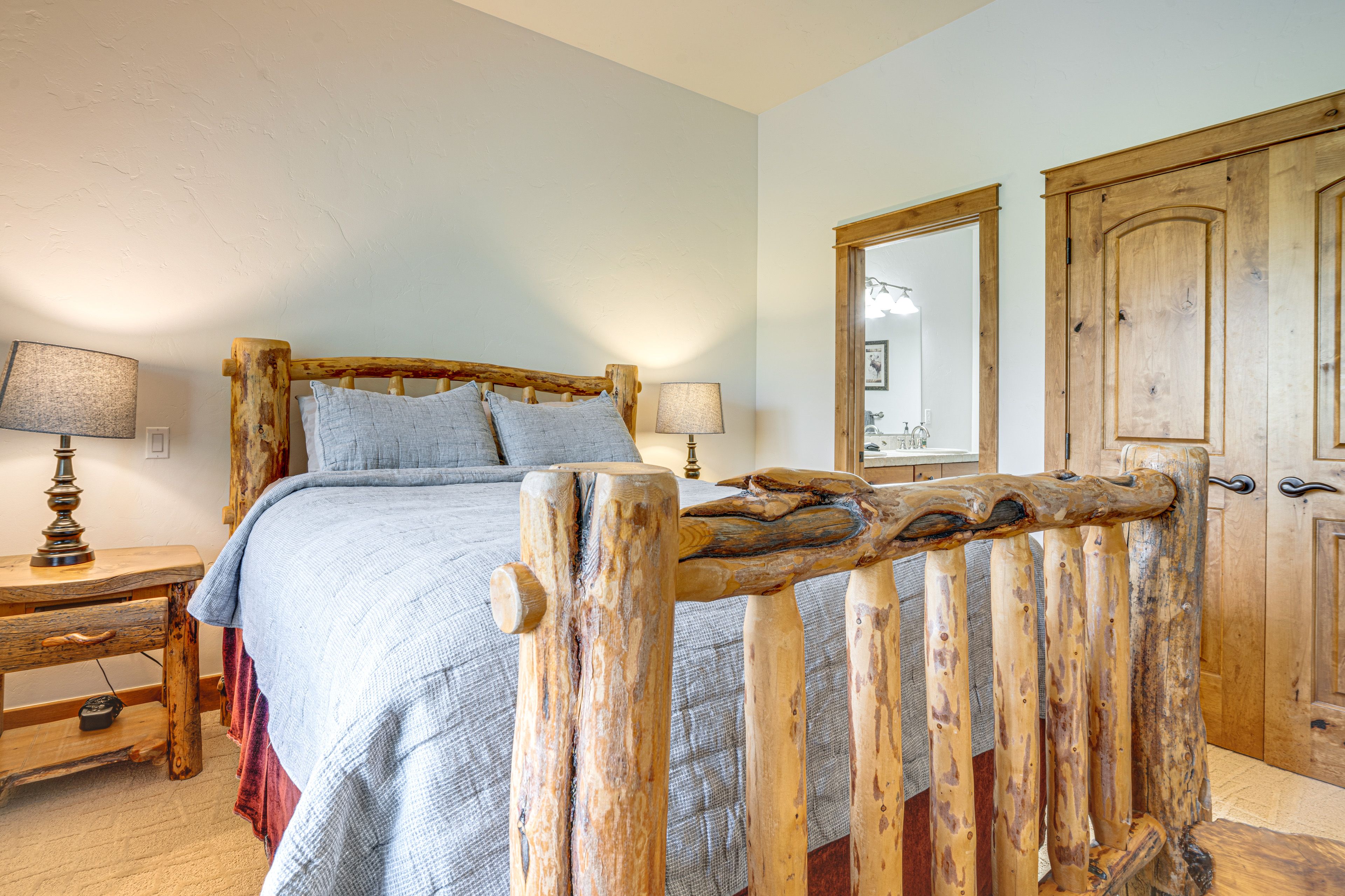 Bedroom 2 | Queen Bed | Linens Provided