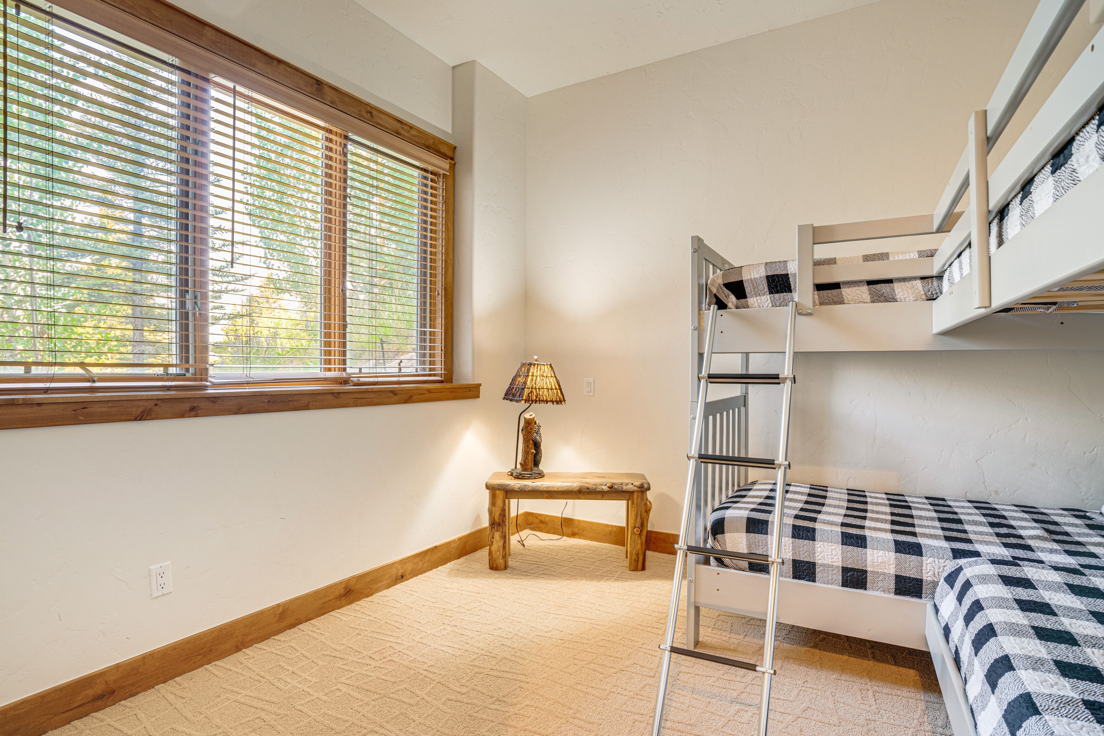 Bedroom 5 | 2 Twin Bunk Beds