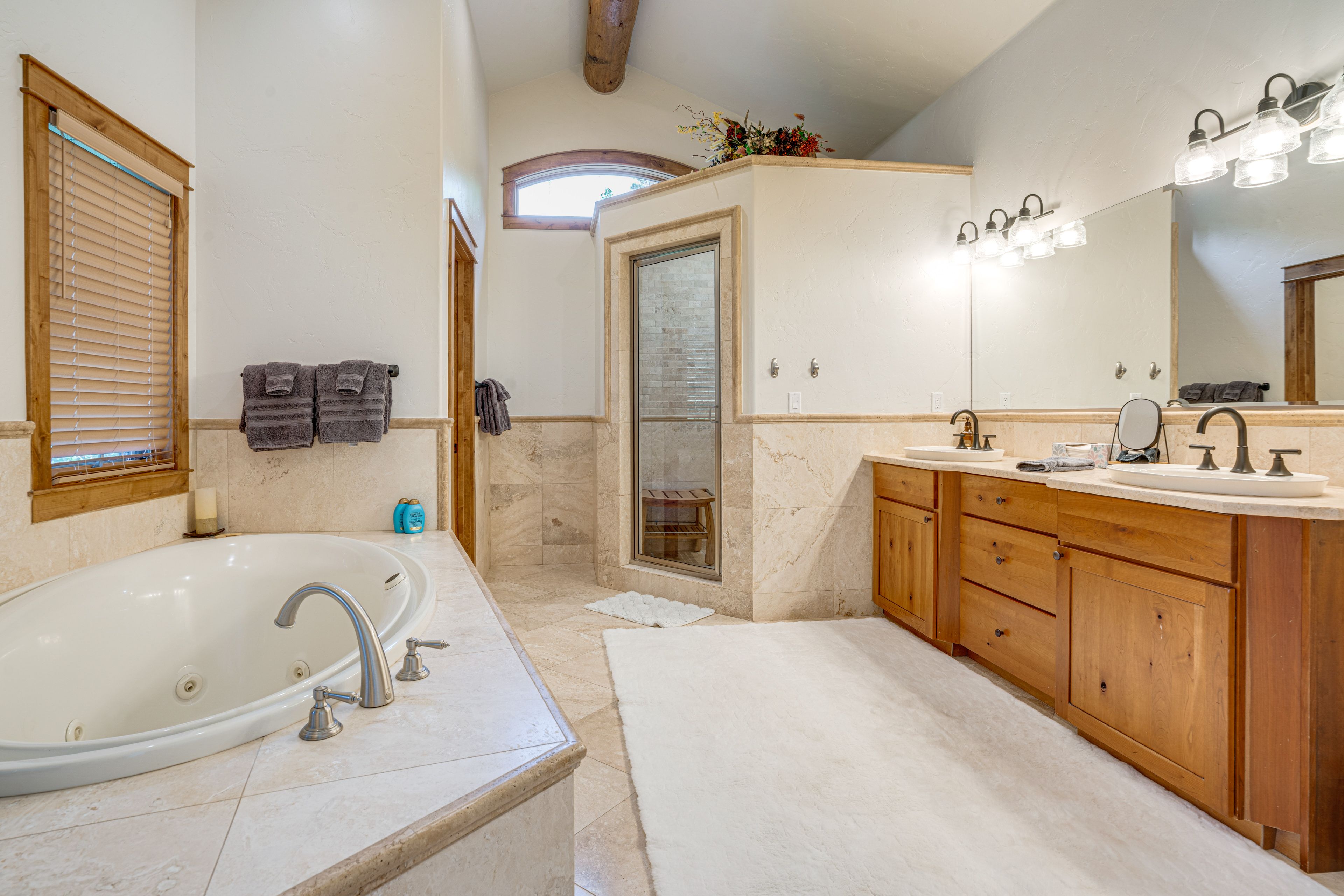 En-Suite Bathroom | Towels Provided