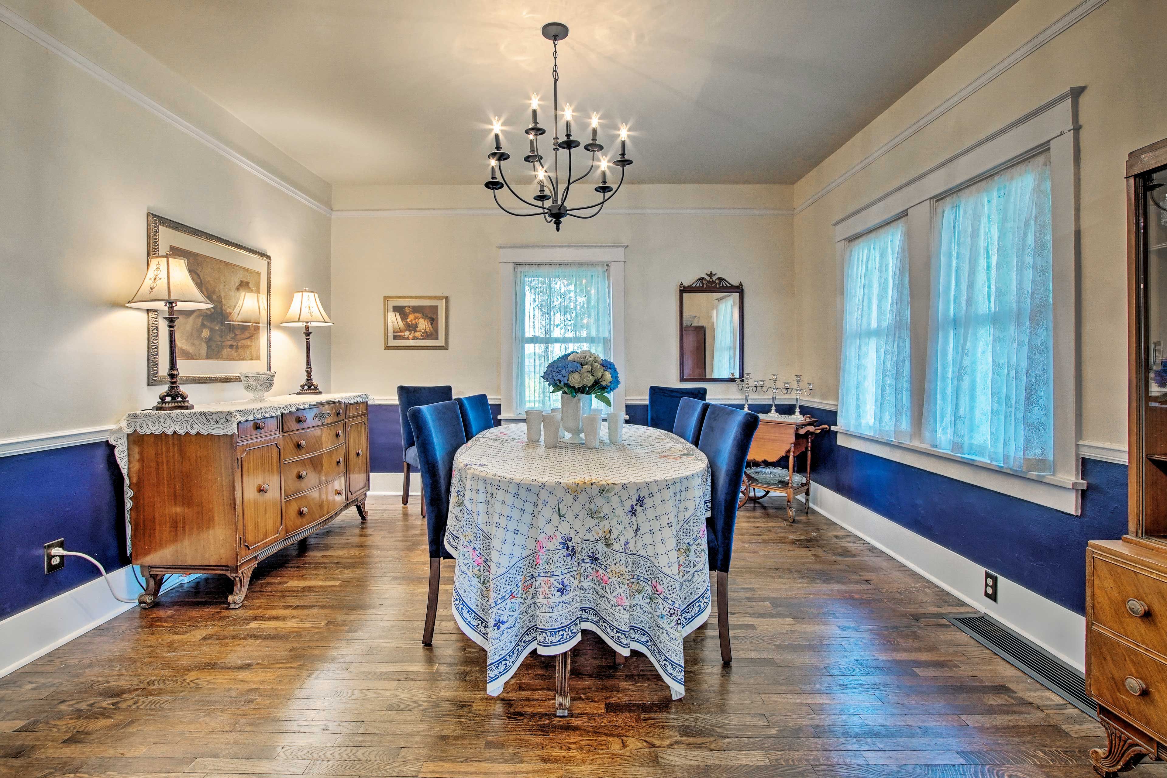 Dining Space | Dishware/Flatware