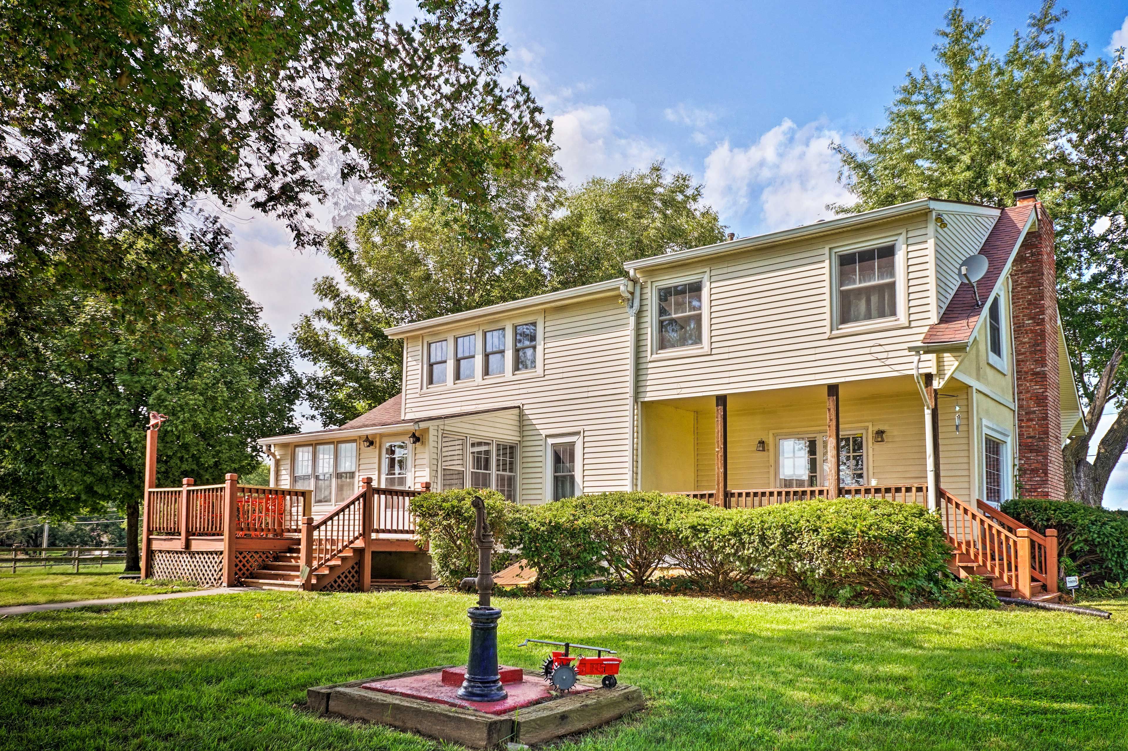 Liberty Vacation Rental | 4BR | 3BA | 2,700 Sq Ft | Stairs Required