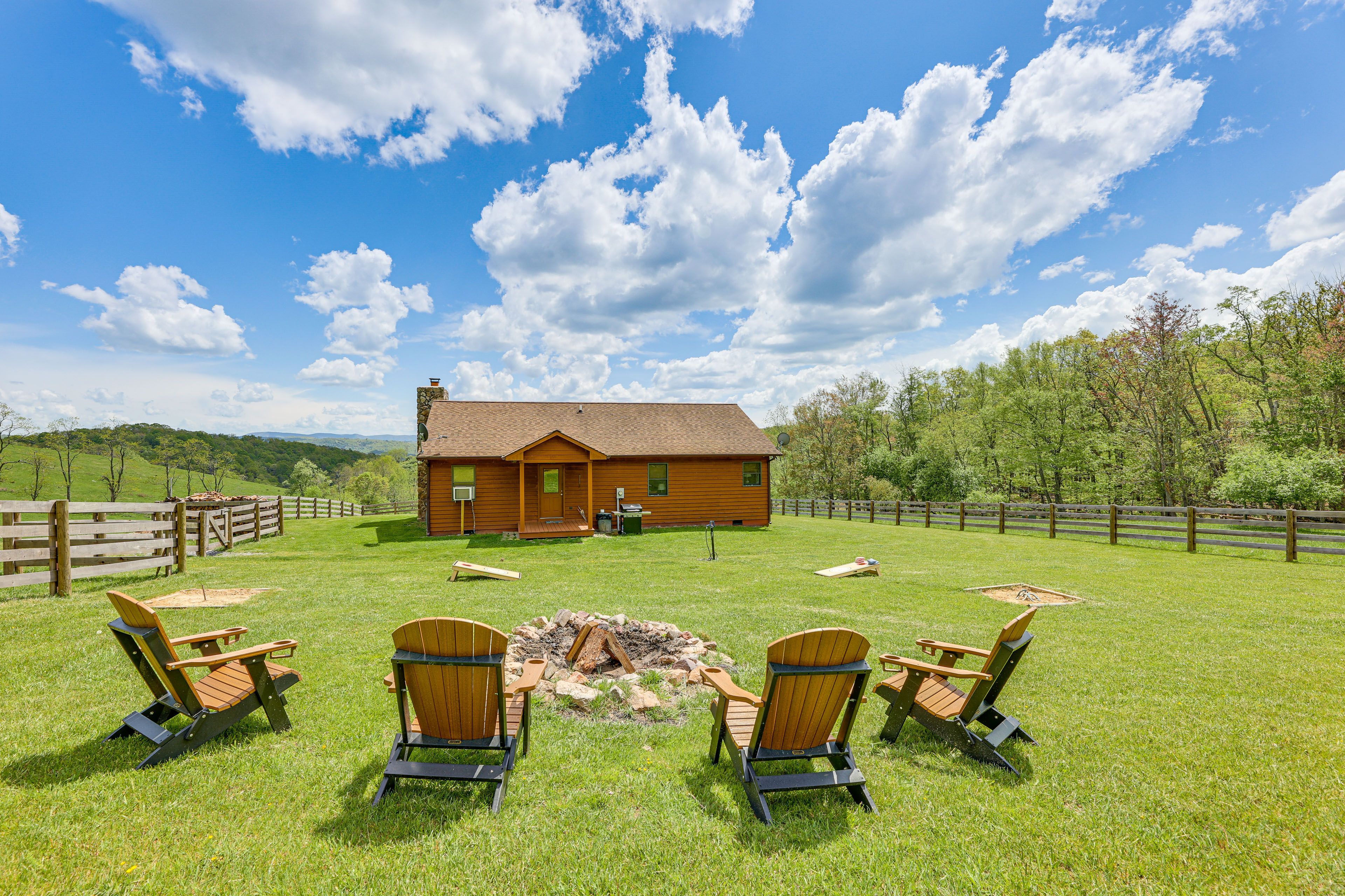 Doe Hill Vacation Rental | 3BR | 2BA | 1,200 Sq Ft | 1 Step to Enter
