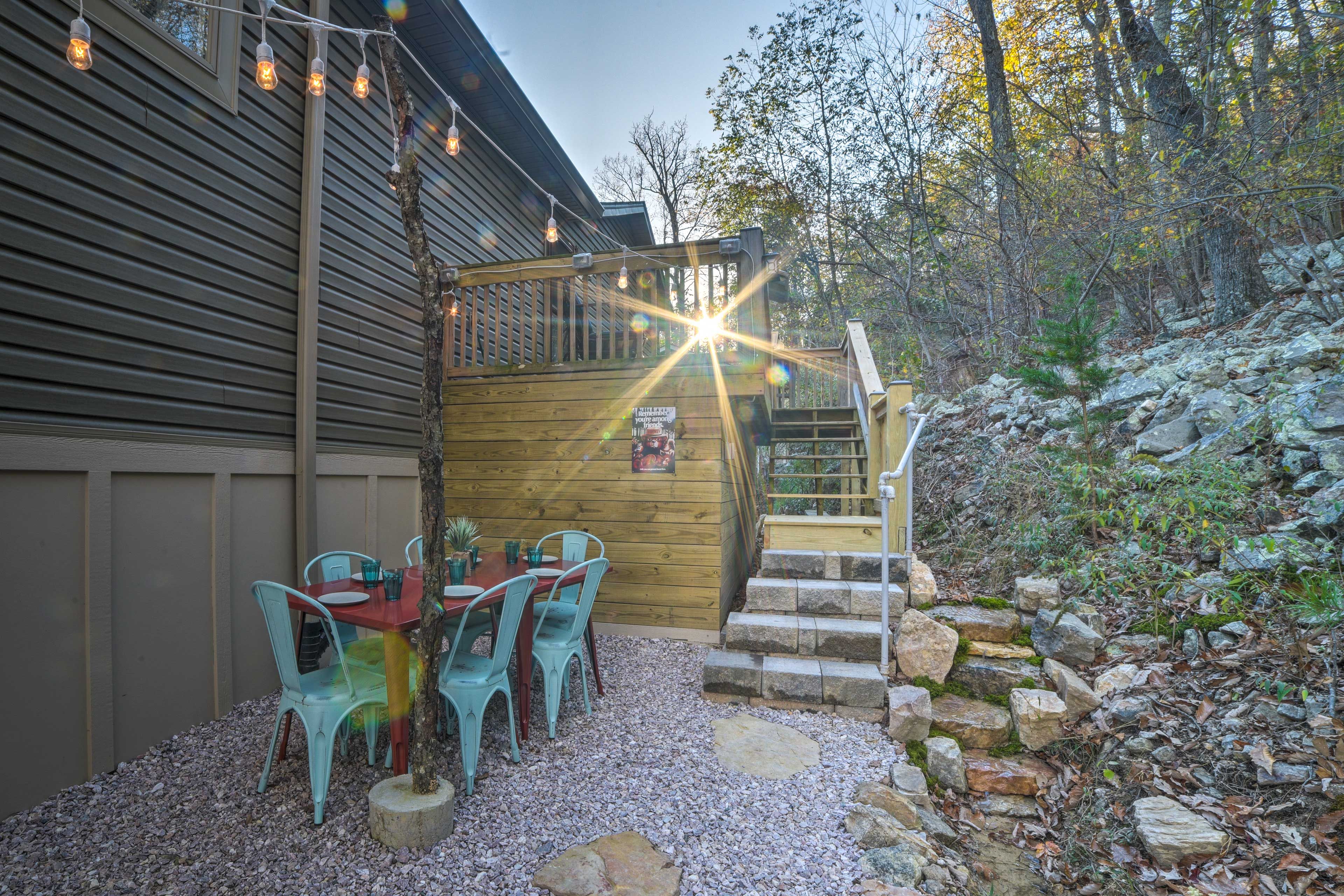 Back Yard | Al Fresco Dining Area