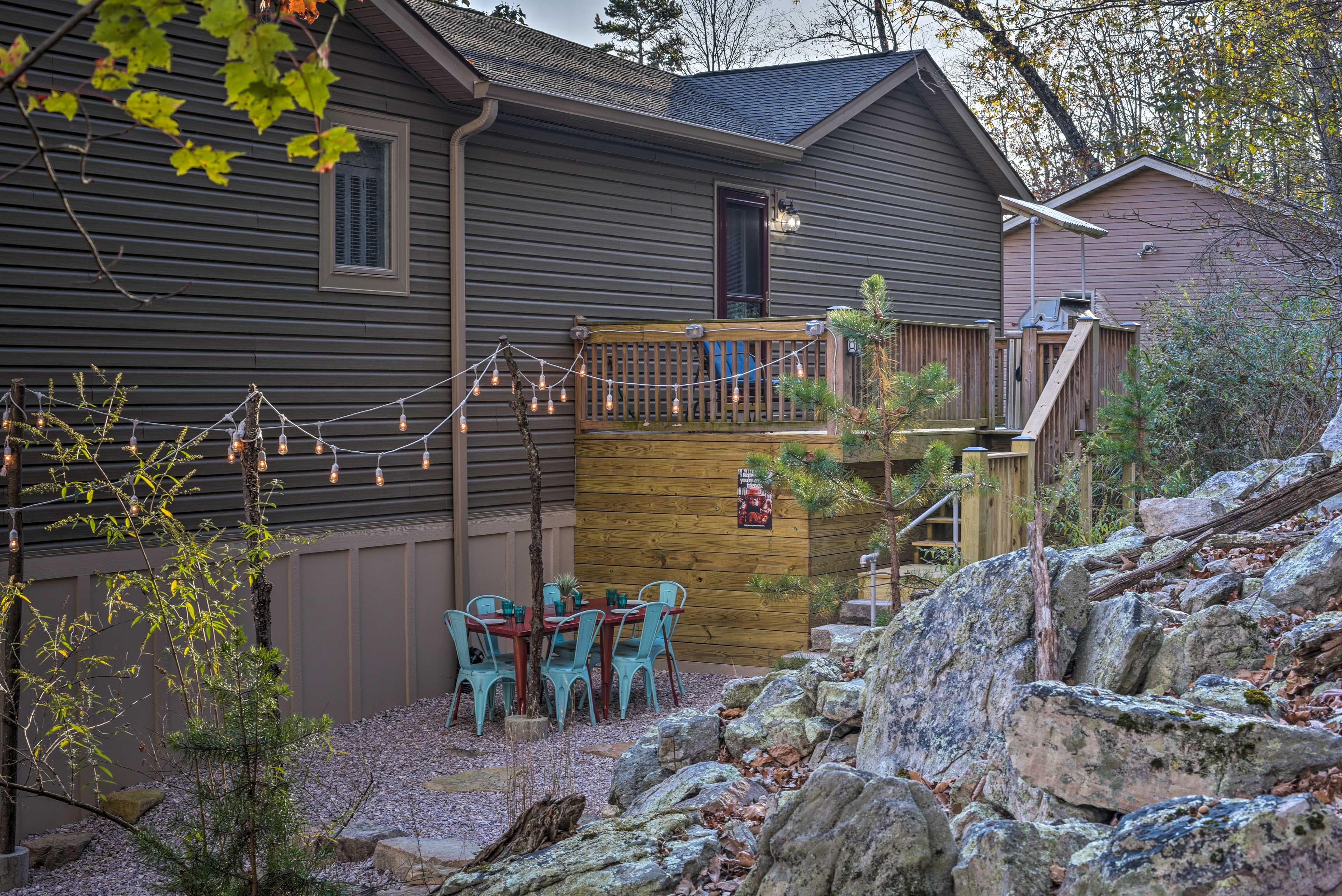 Back Yard | Al Fresco Dining Area