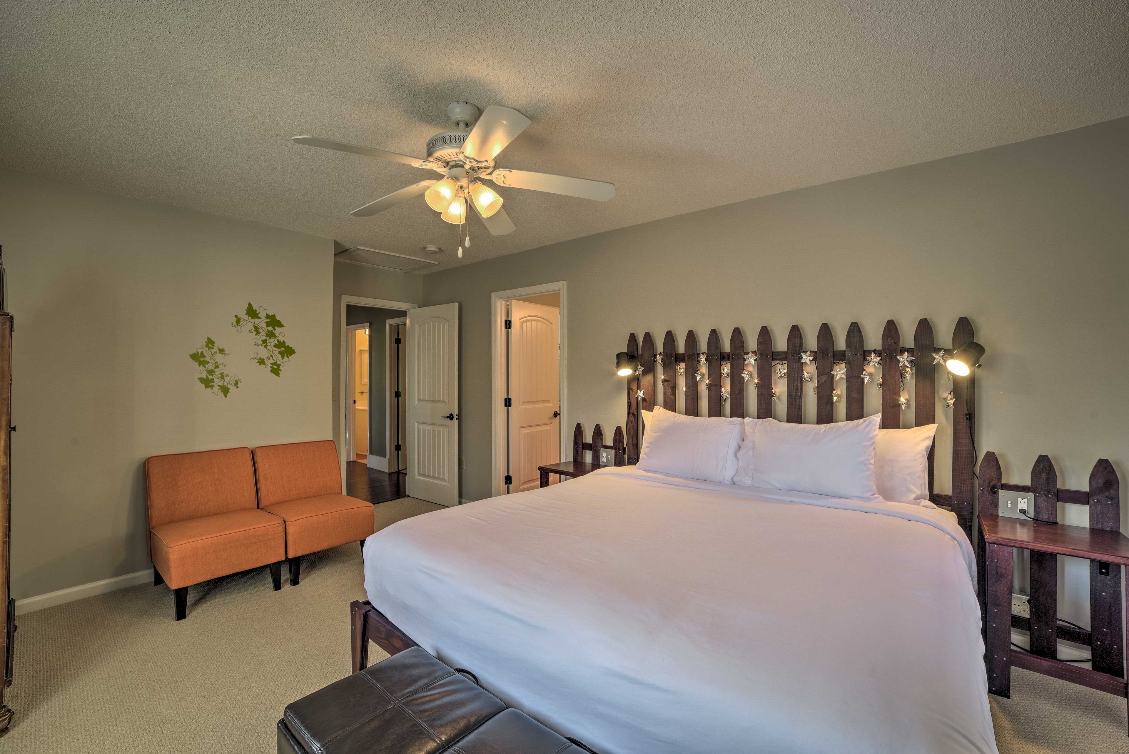Bedroom 1 | King Bed | 2nd Floor