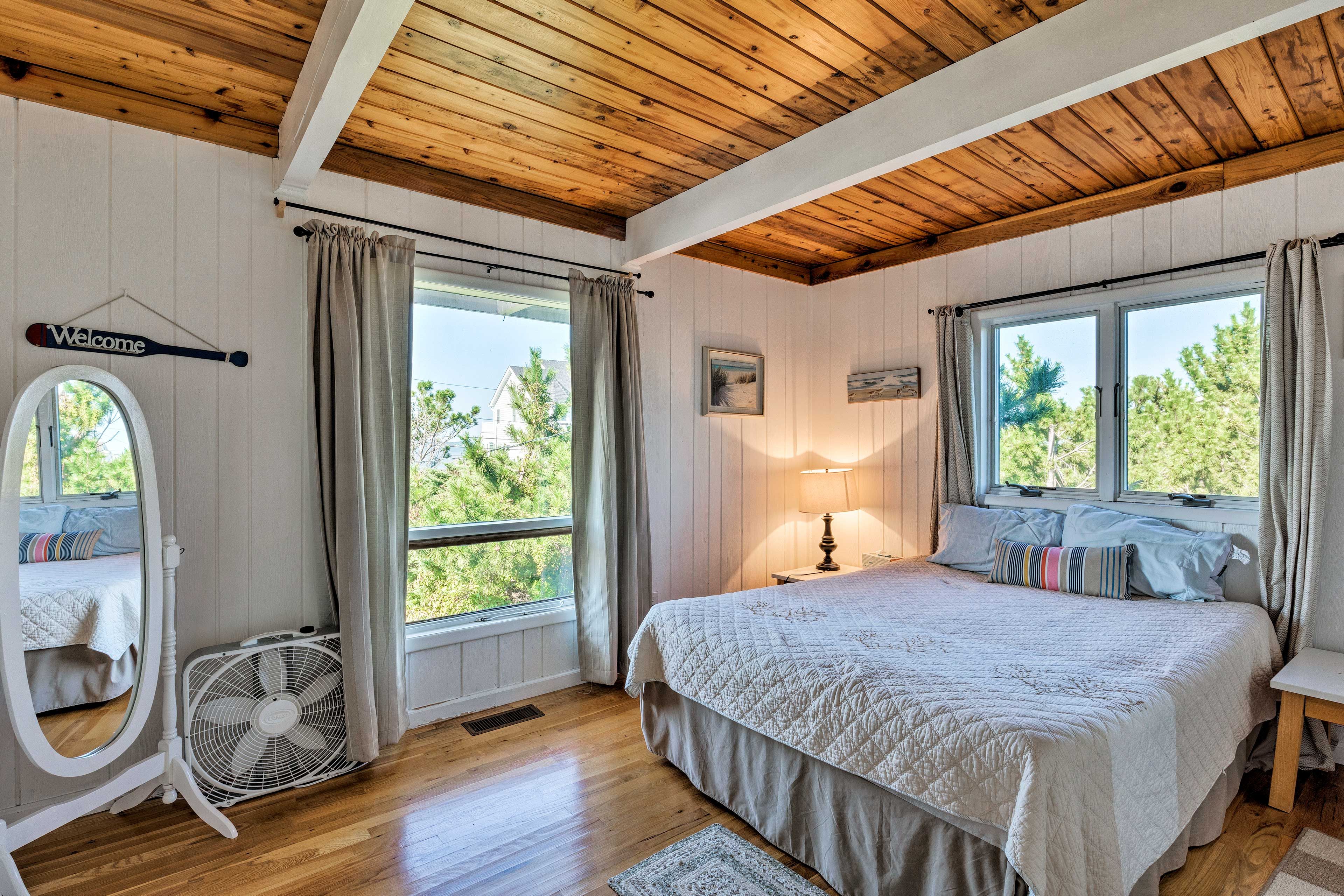 Bedroom 2 | Queen Bed | Linens Provided