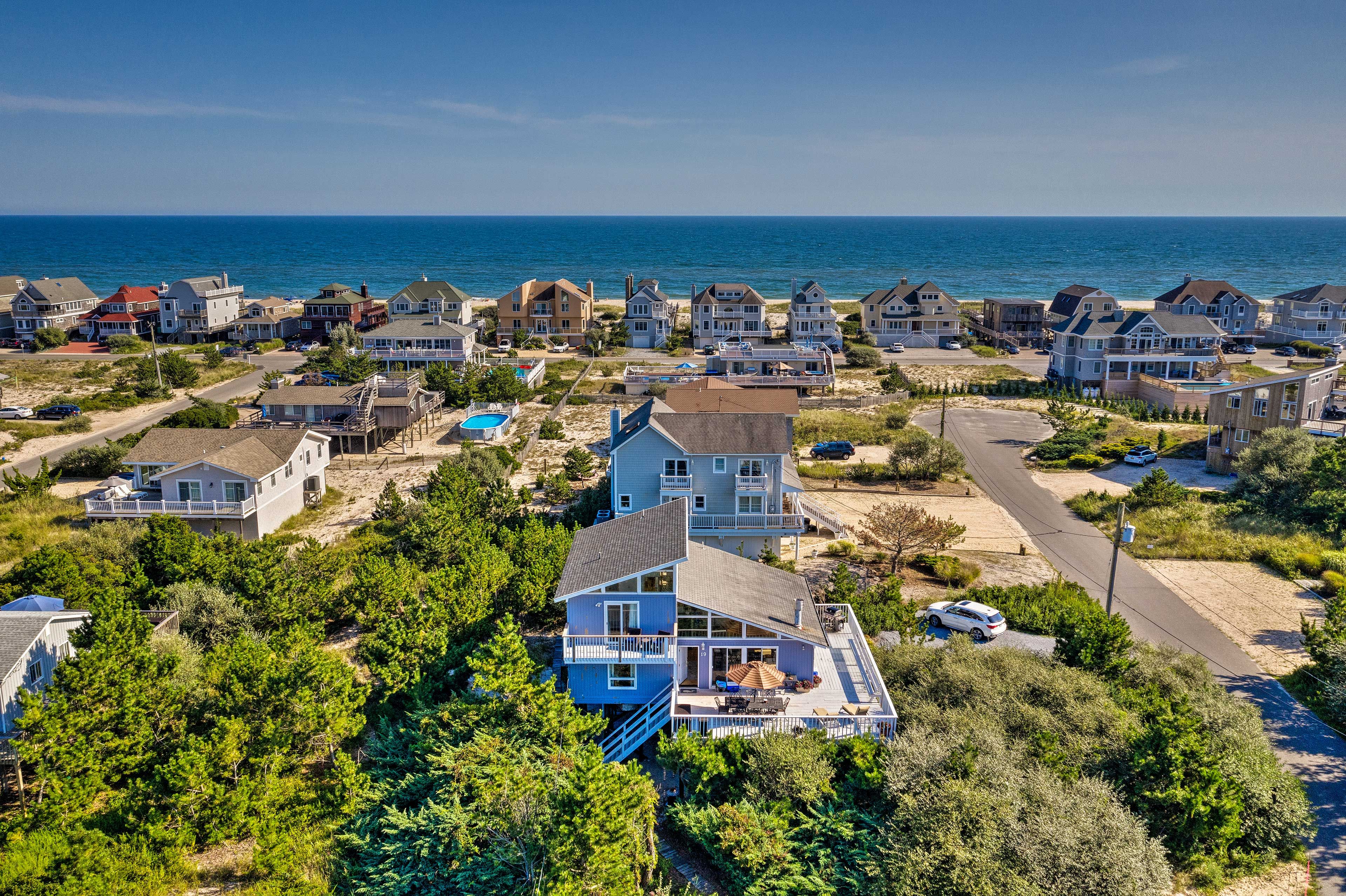 Aerial View | Walk to Beach