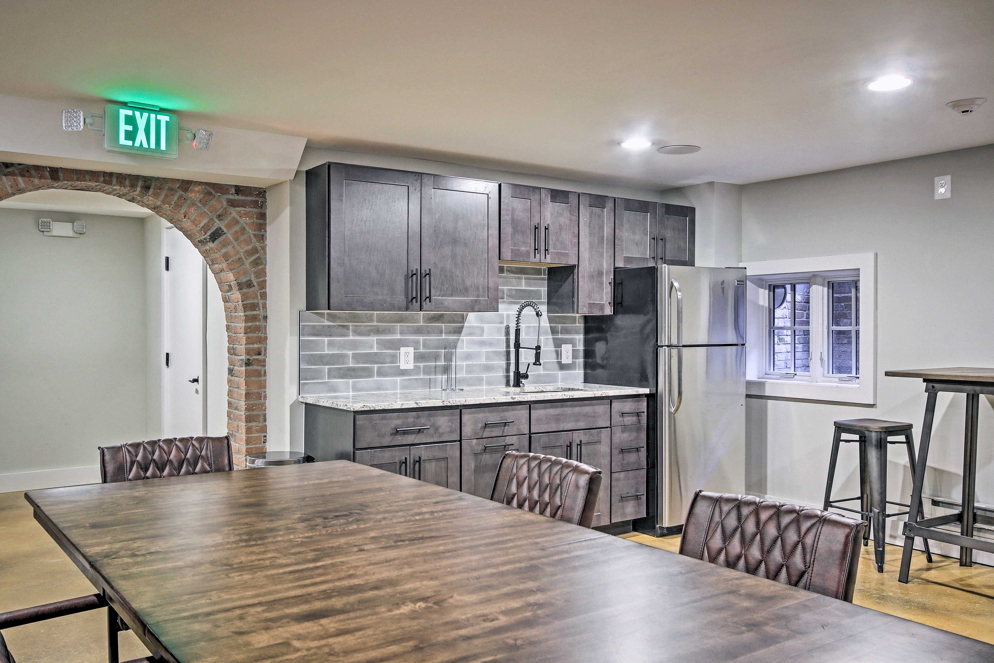 There's also a kitchenette and plenty of sitting room.