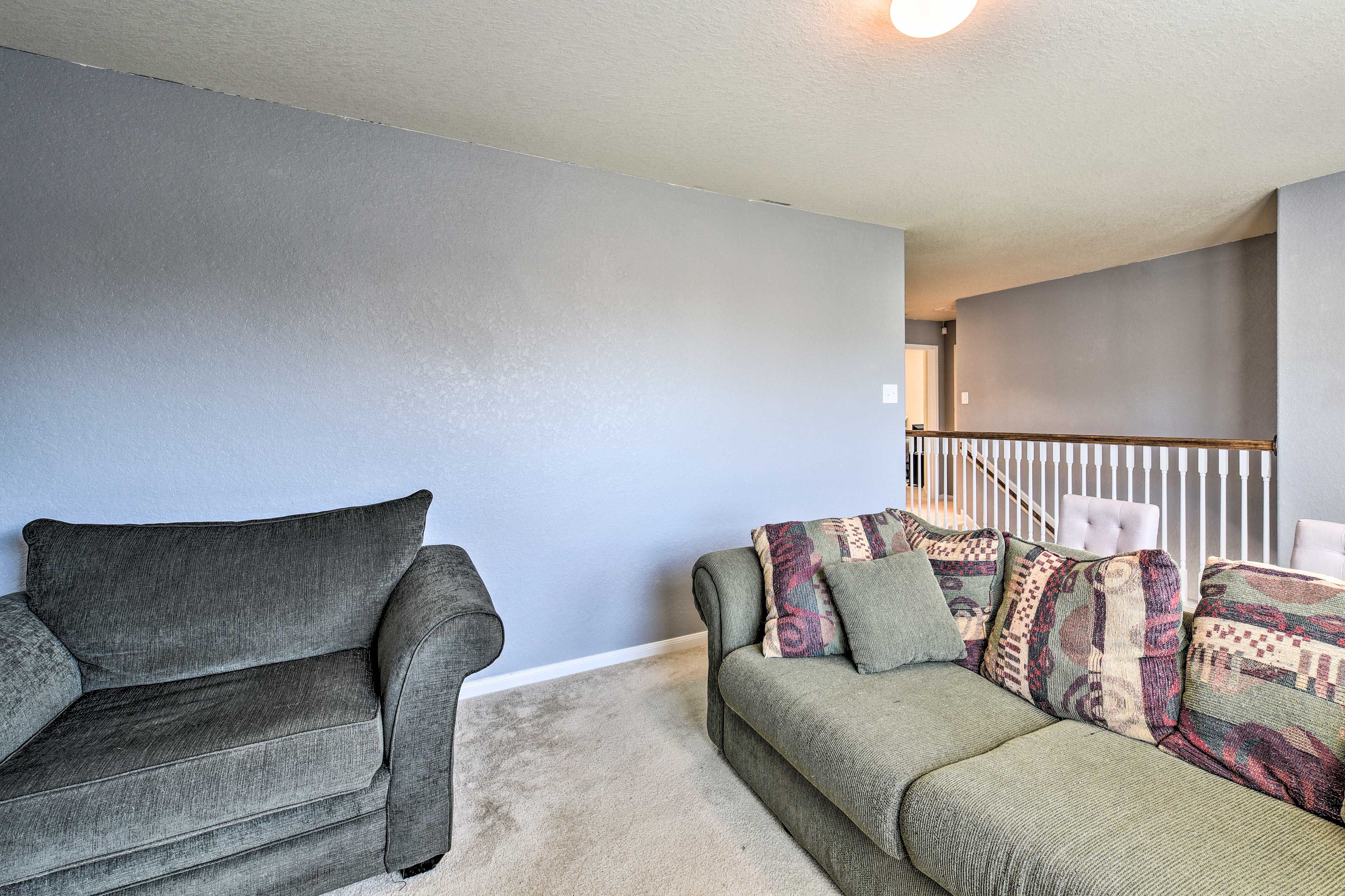 Den | Sleeper Sofa | Smart TV