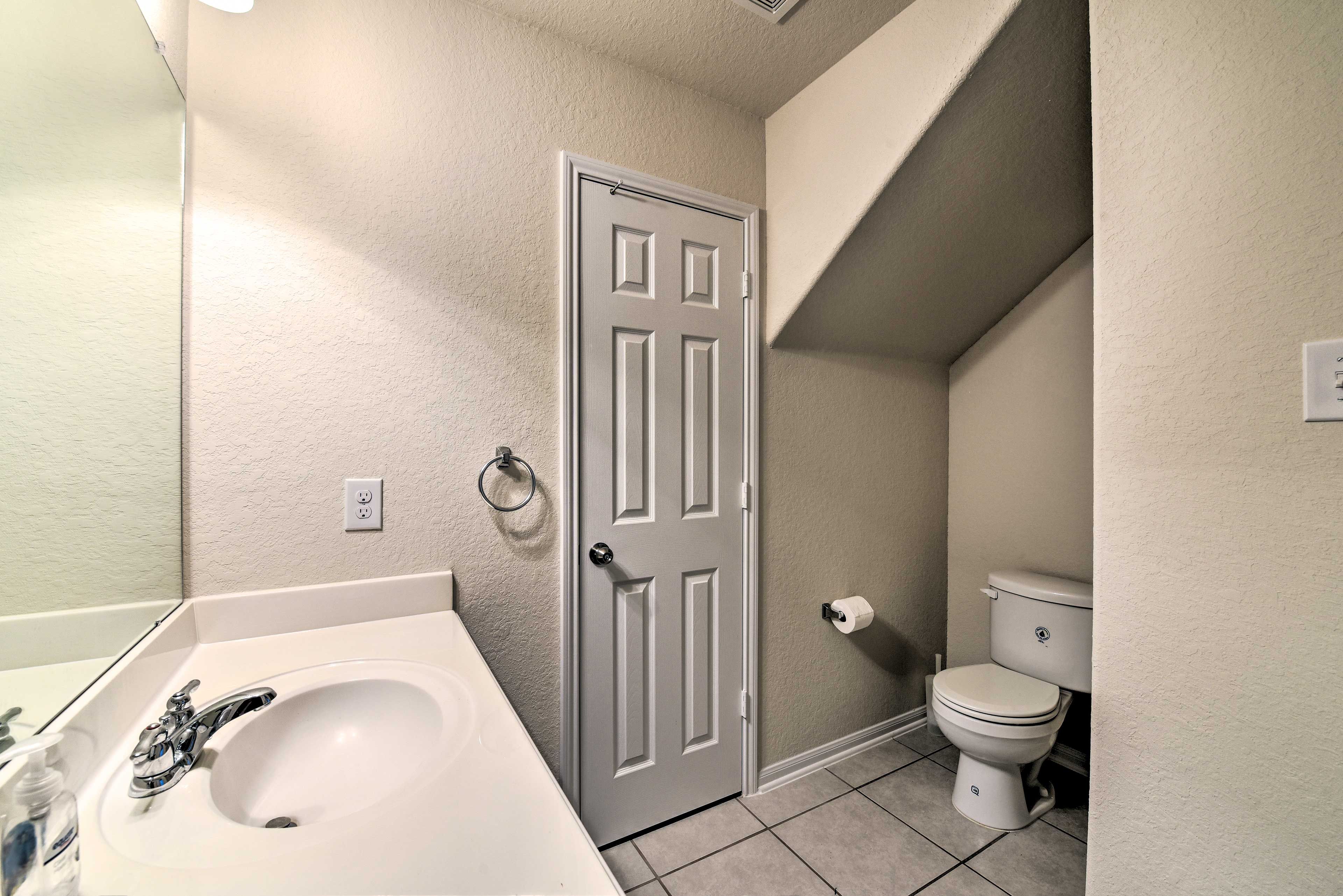 Full Bathroom