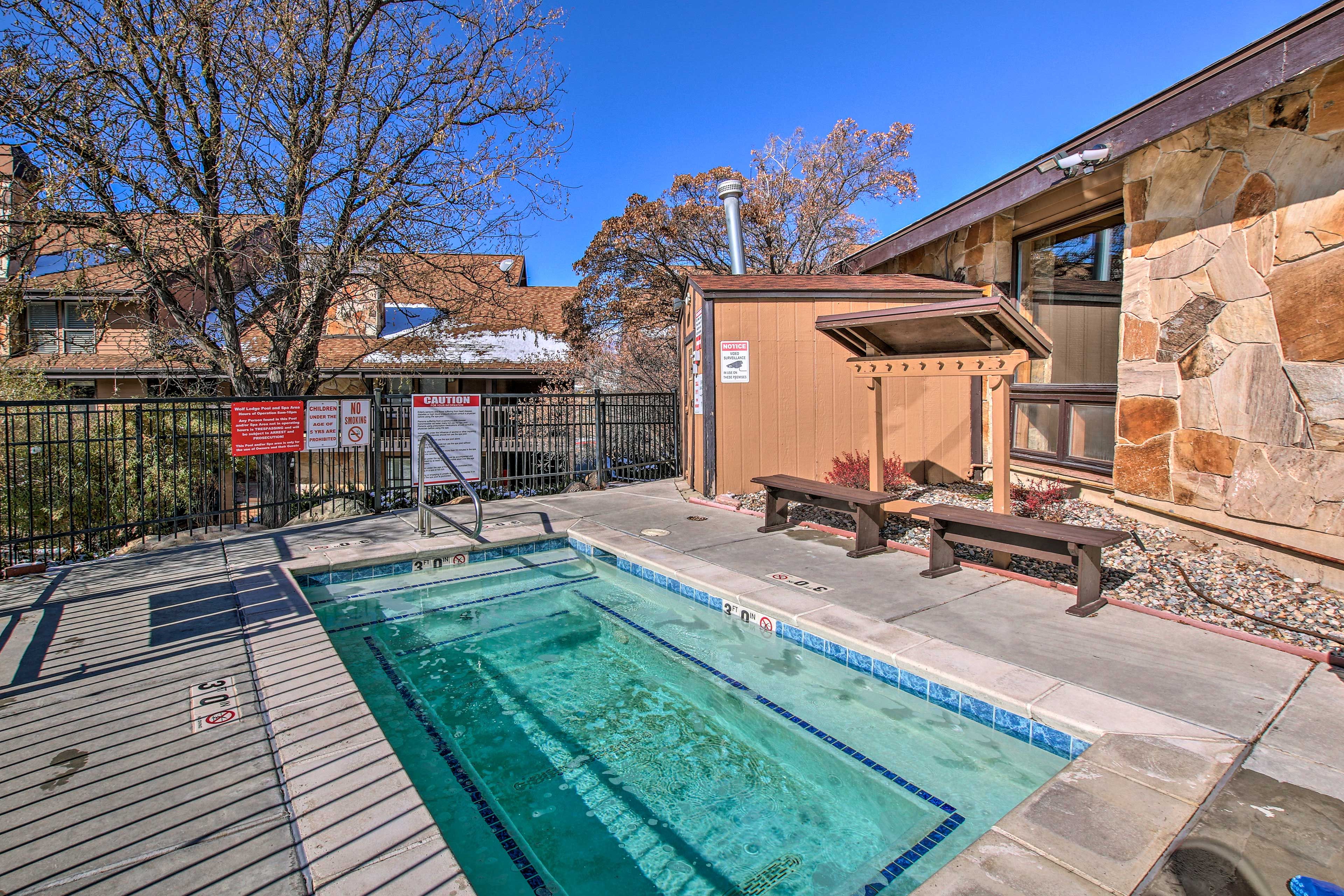 Community Amenities | Hot Tub