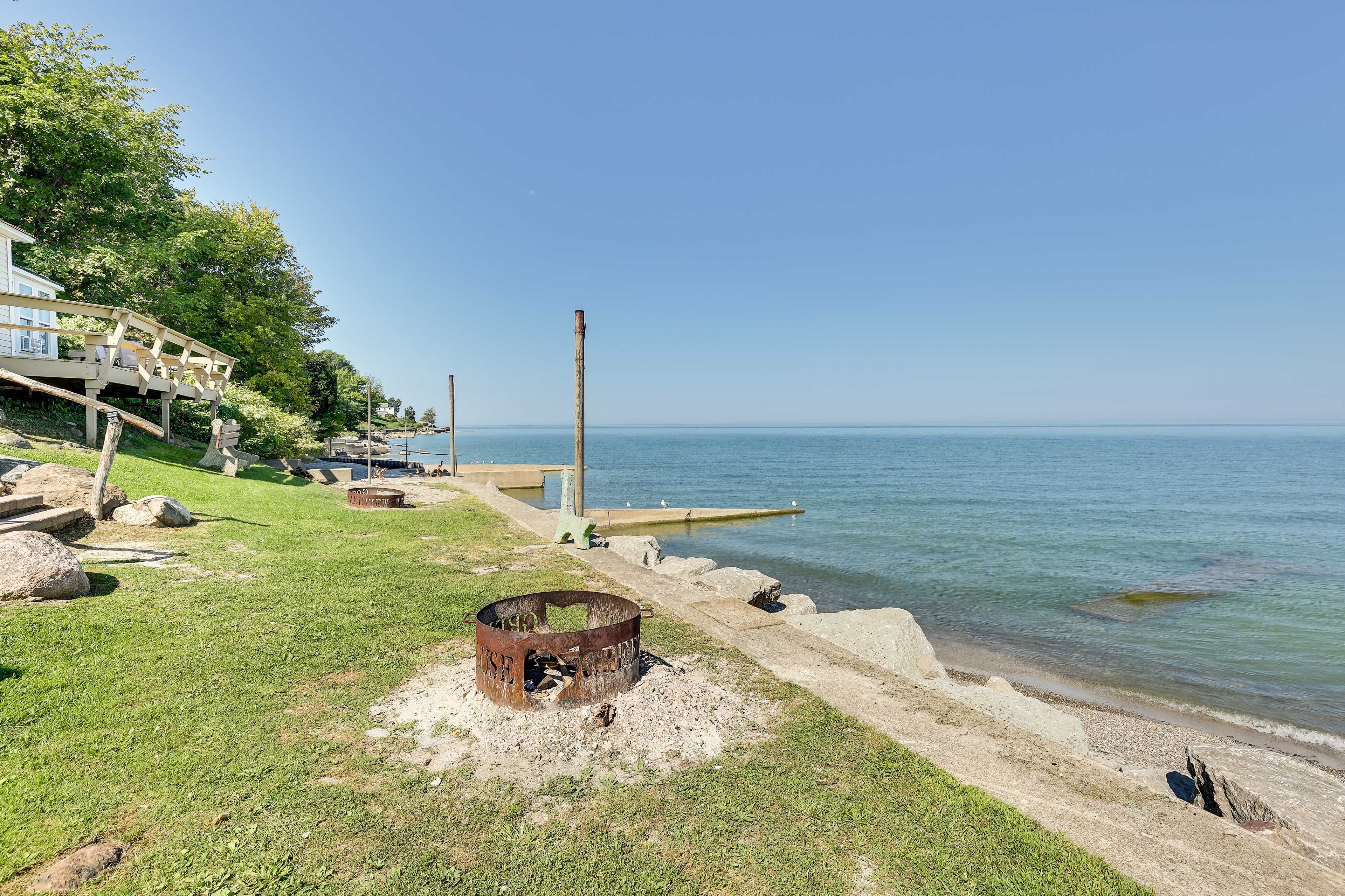 Lake View | Furnished Deck | Private Fire Pit | Beach Access