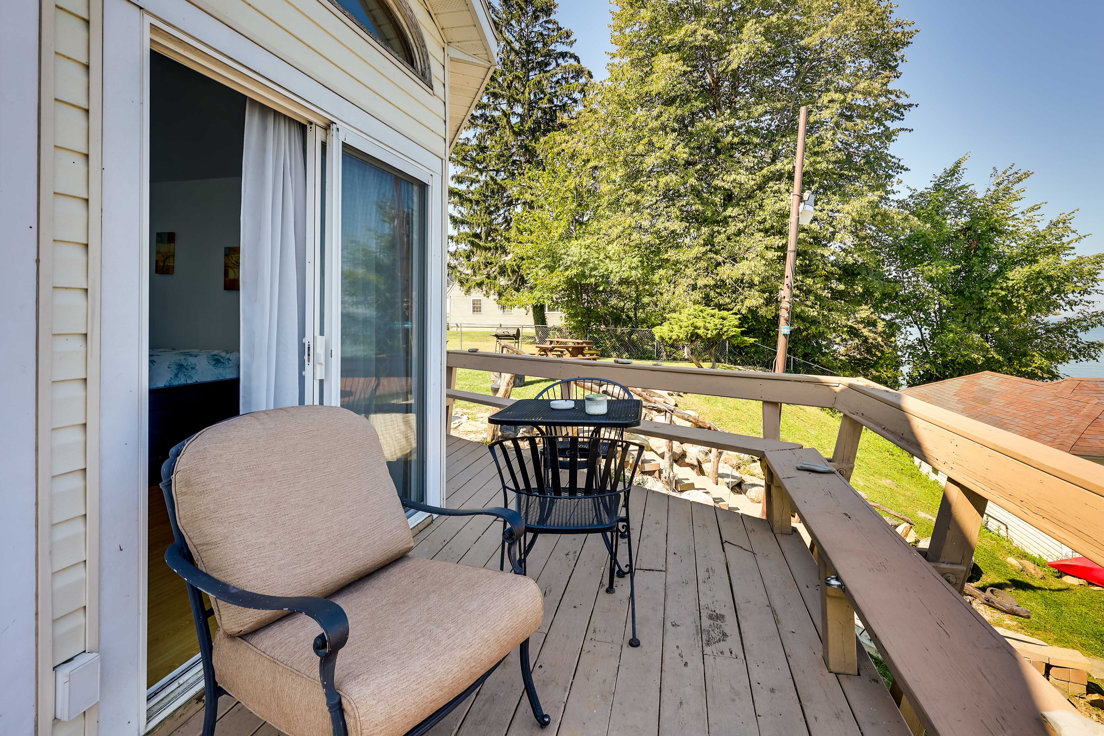 Deck | Lake View