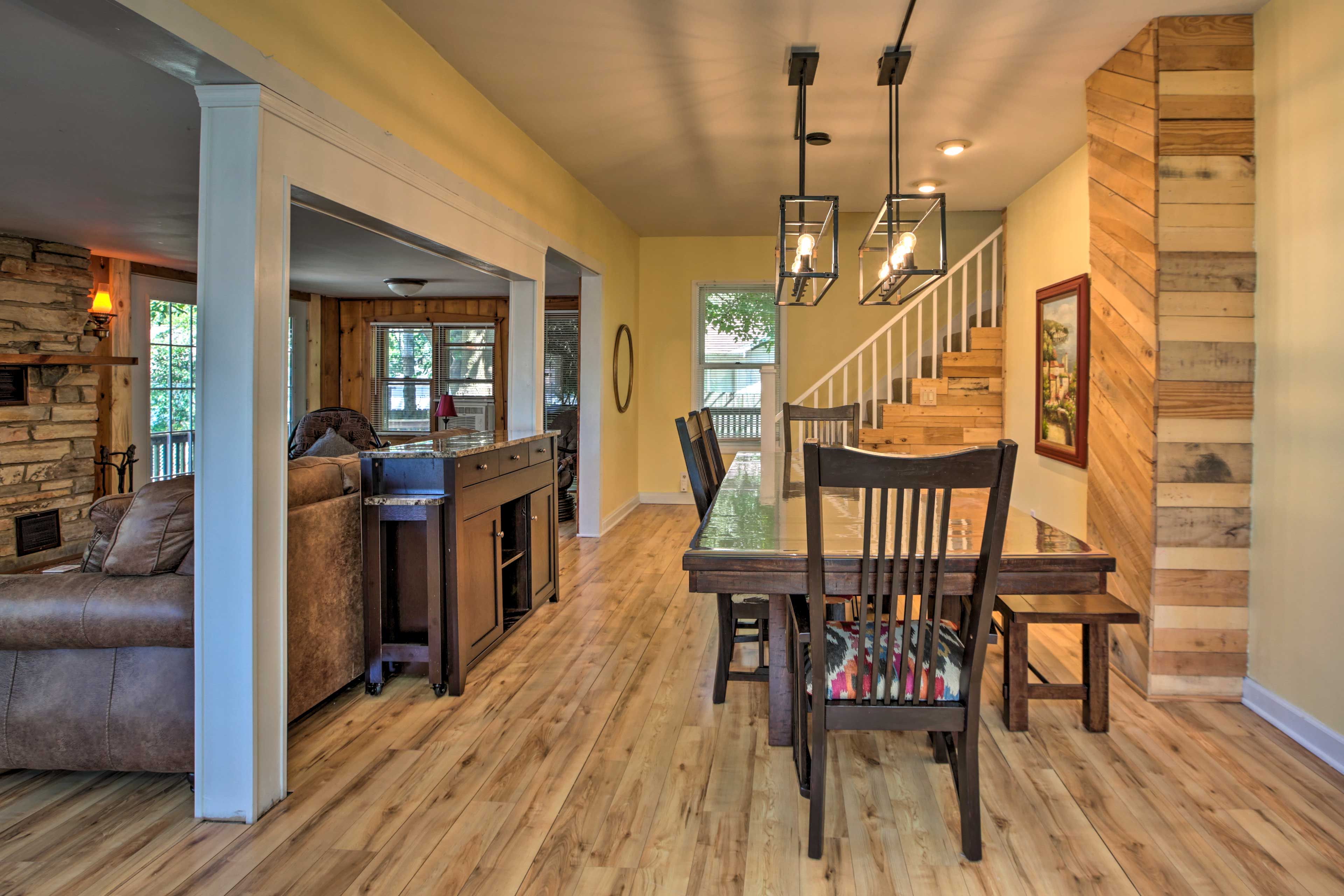 Dining Table | Dishware & Flatware Provided