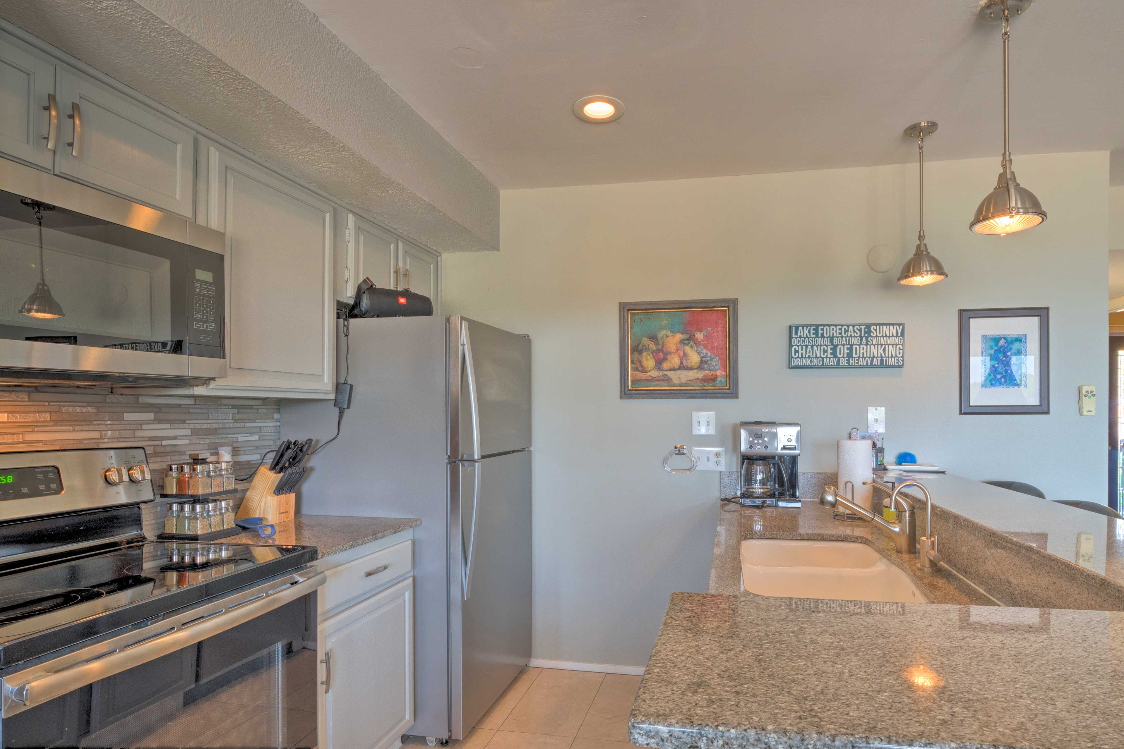 Kitchen | Coffee Maker | Blender | Spices | Cooking Basics