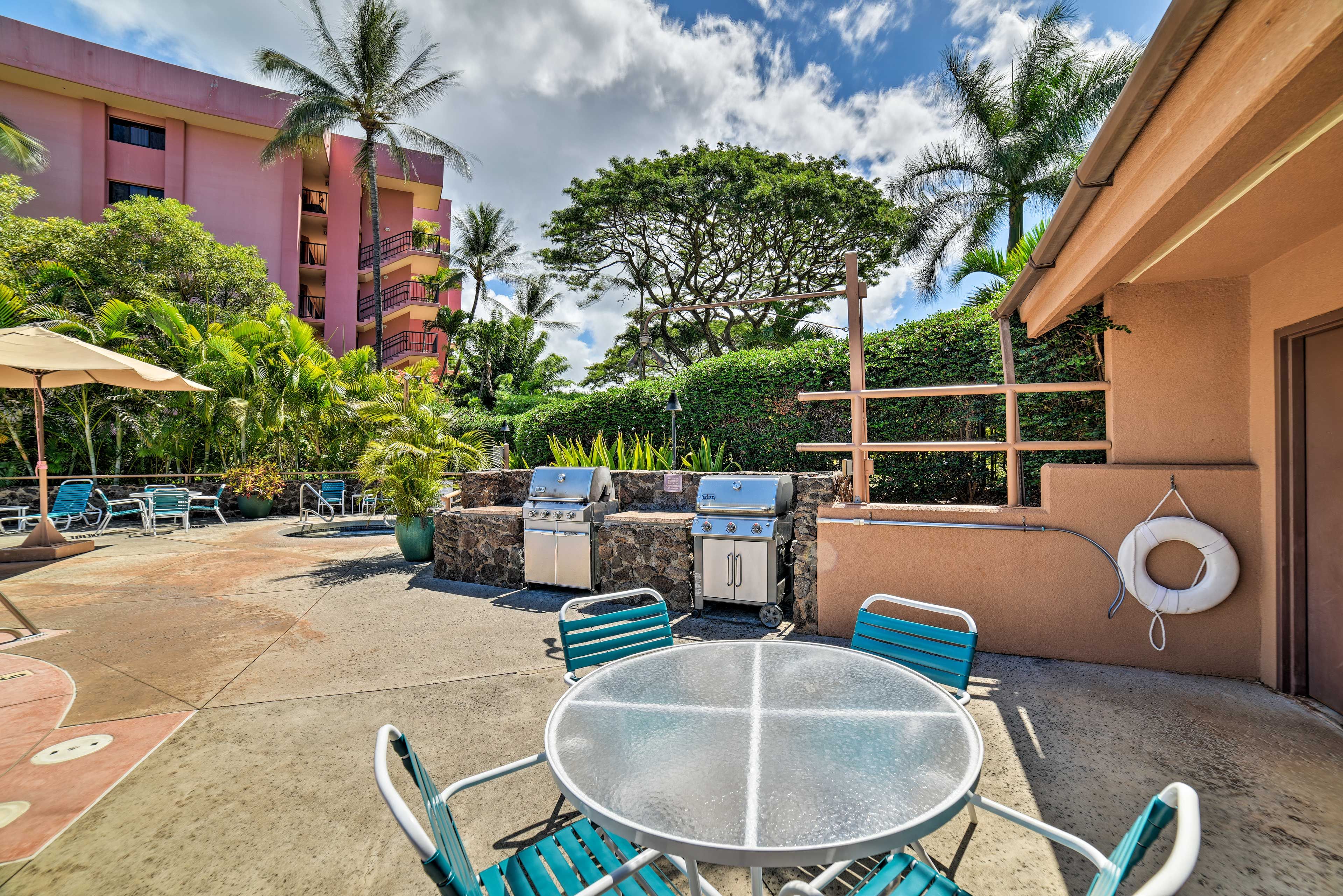 Community Amenities | Grills