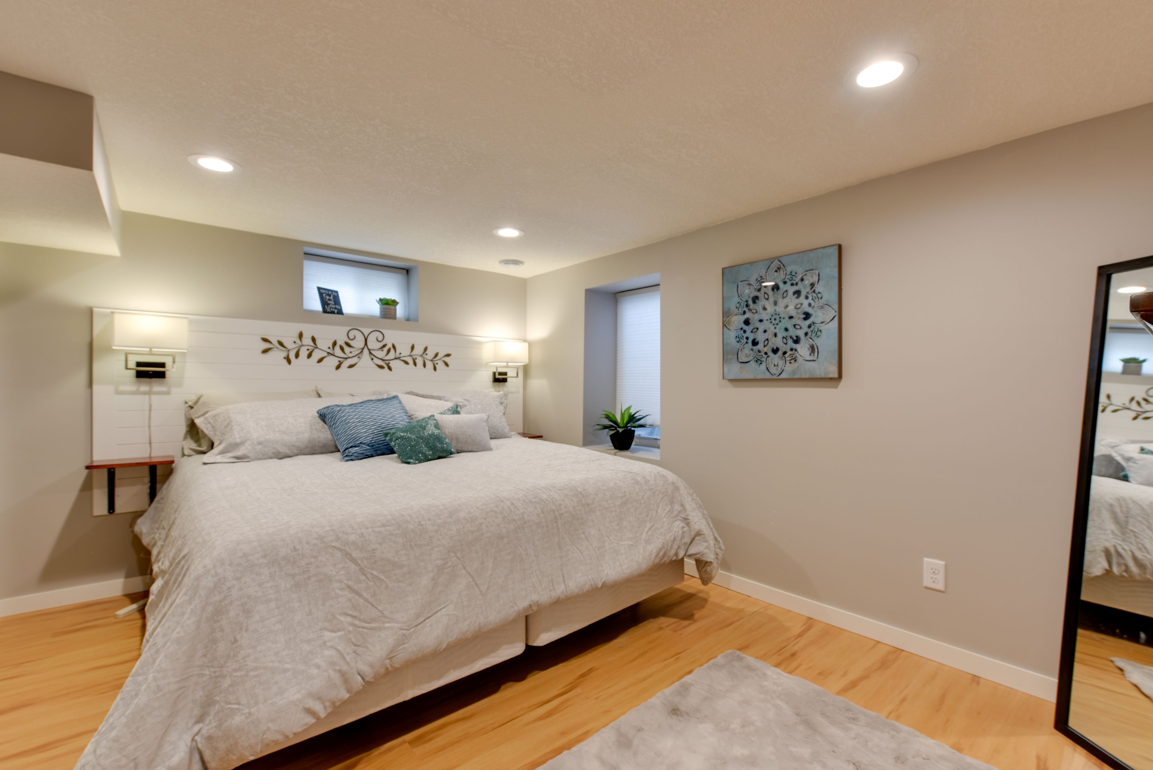 Bedroom 4 | Queen Bed