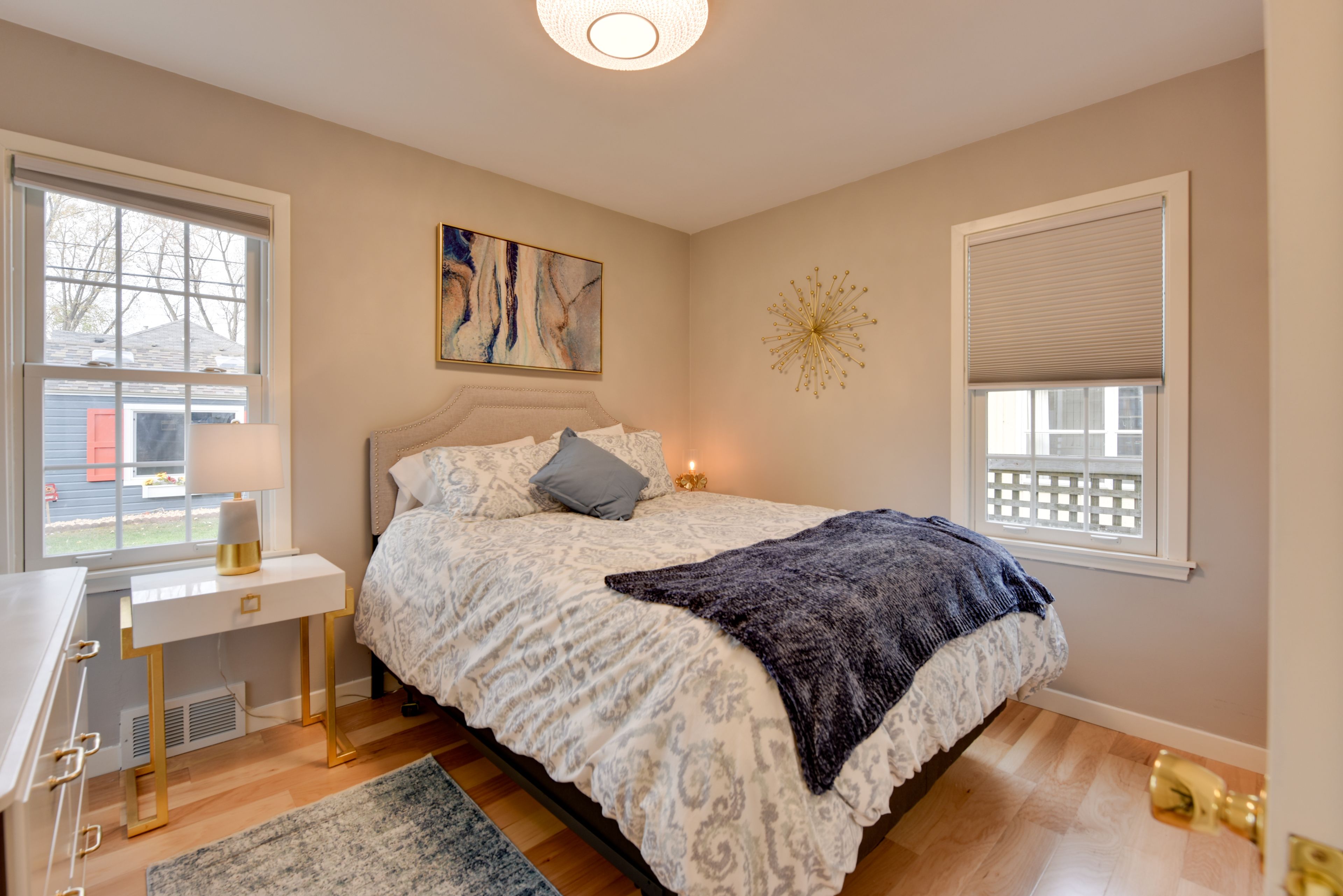 Bedroom 2 | King Bed