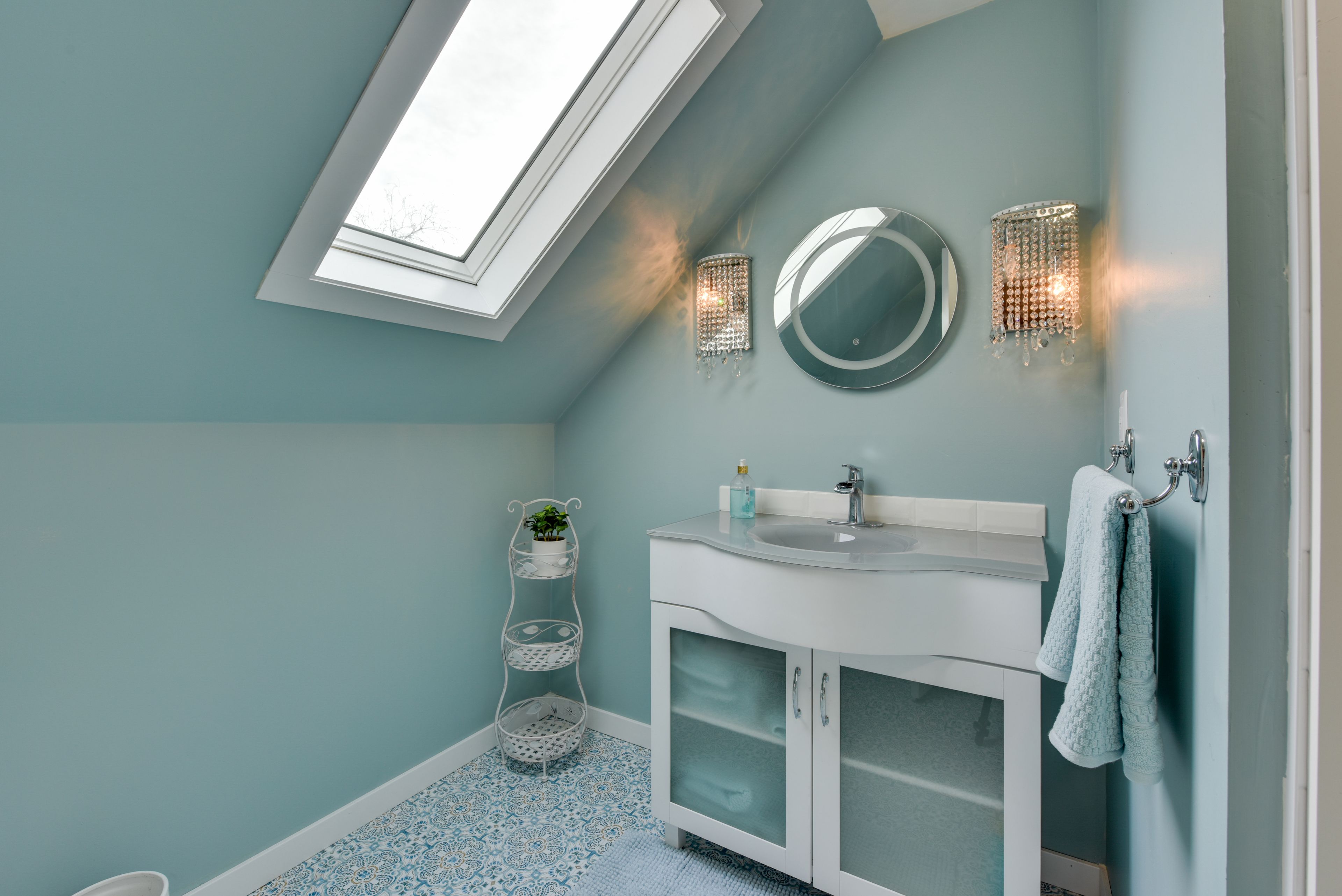 Full Bathroom | Linens & Towels