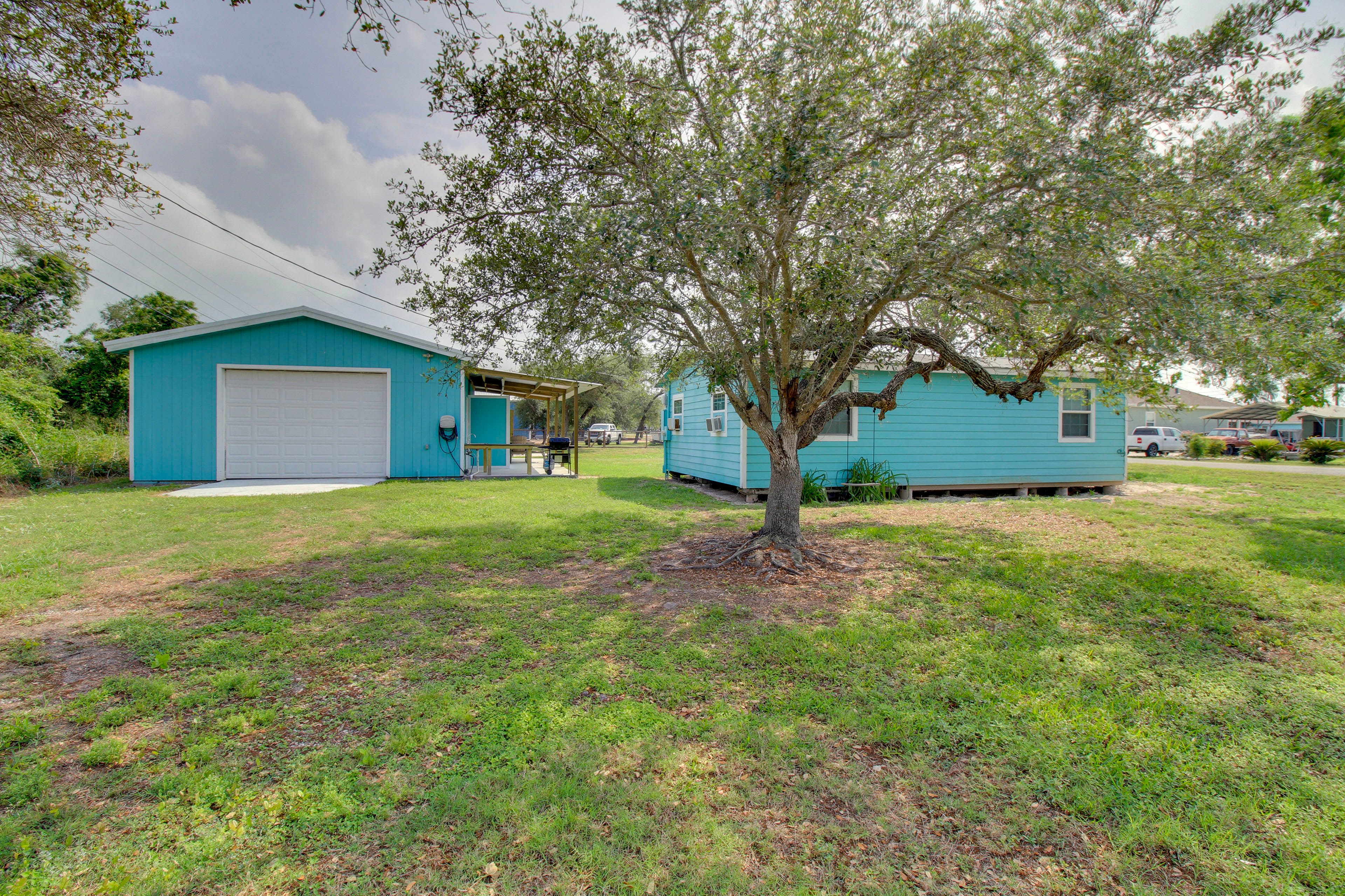 Parking | Driveway (2 Vehicles) | RV/Trailer Parking Available