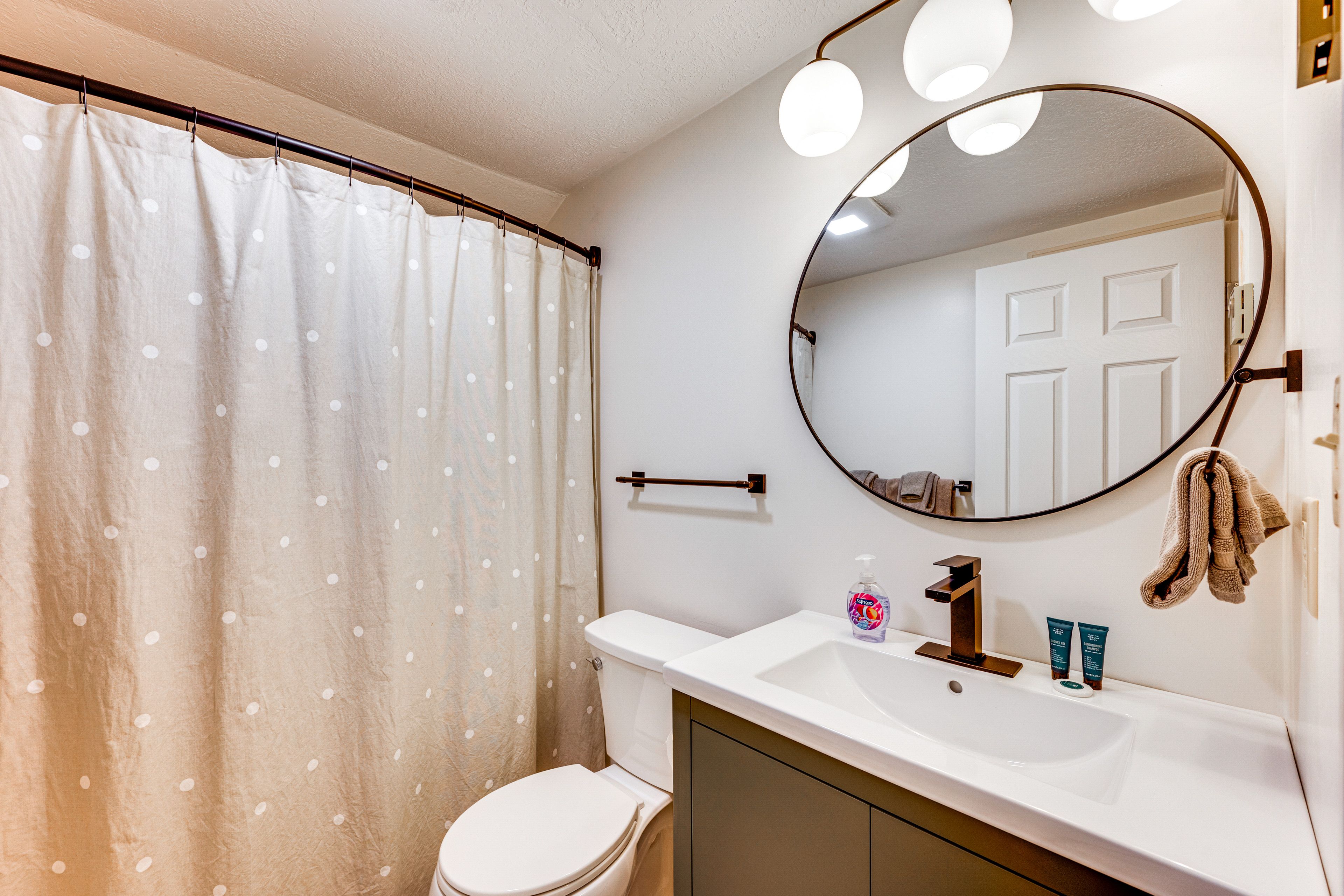 Bathroom | Complimentary Toiletries