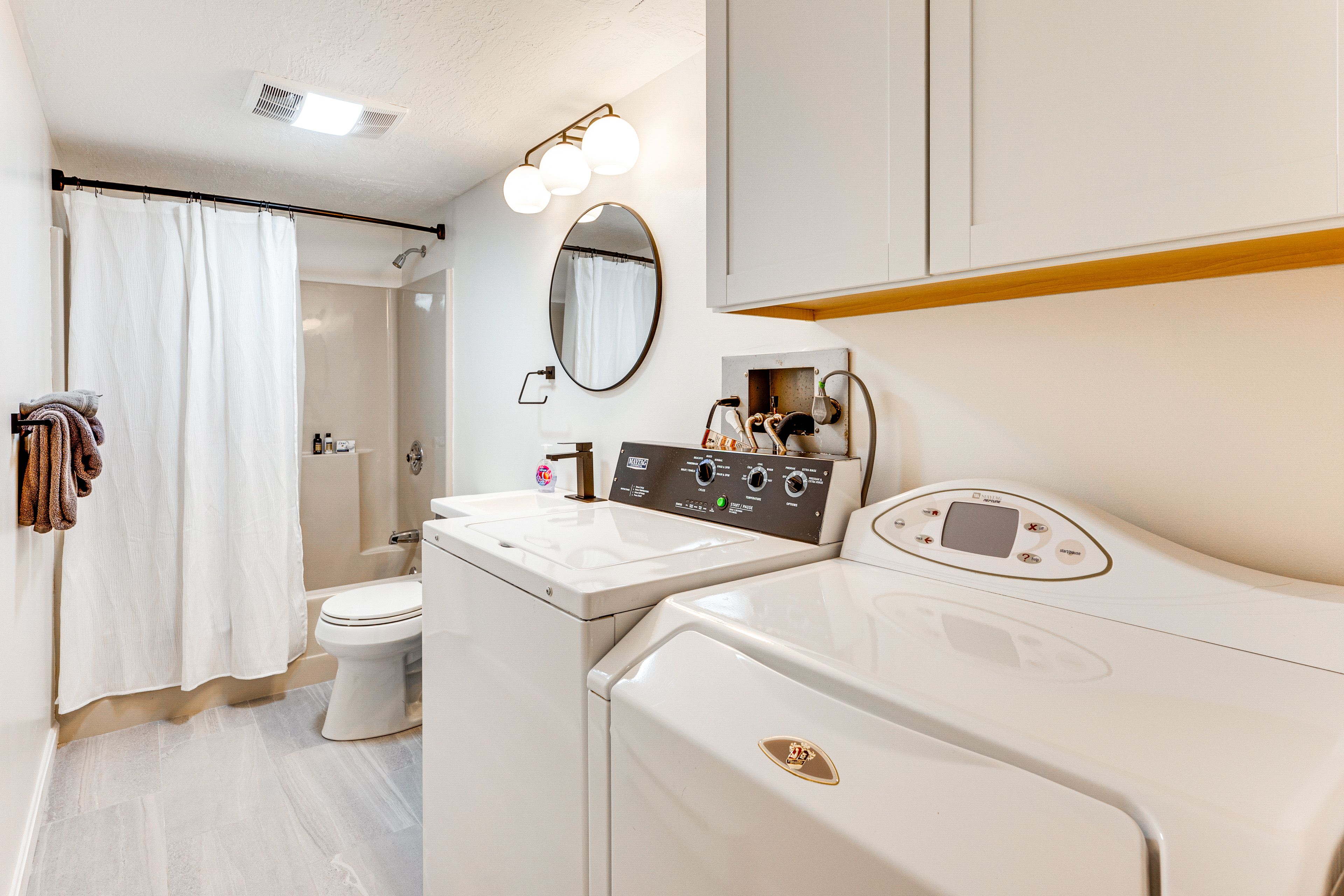 Bathroom | Washer/Dryer