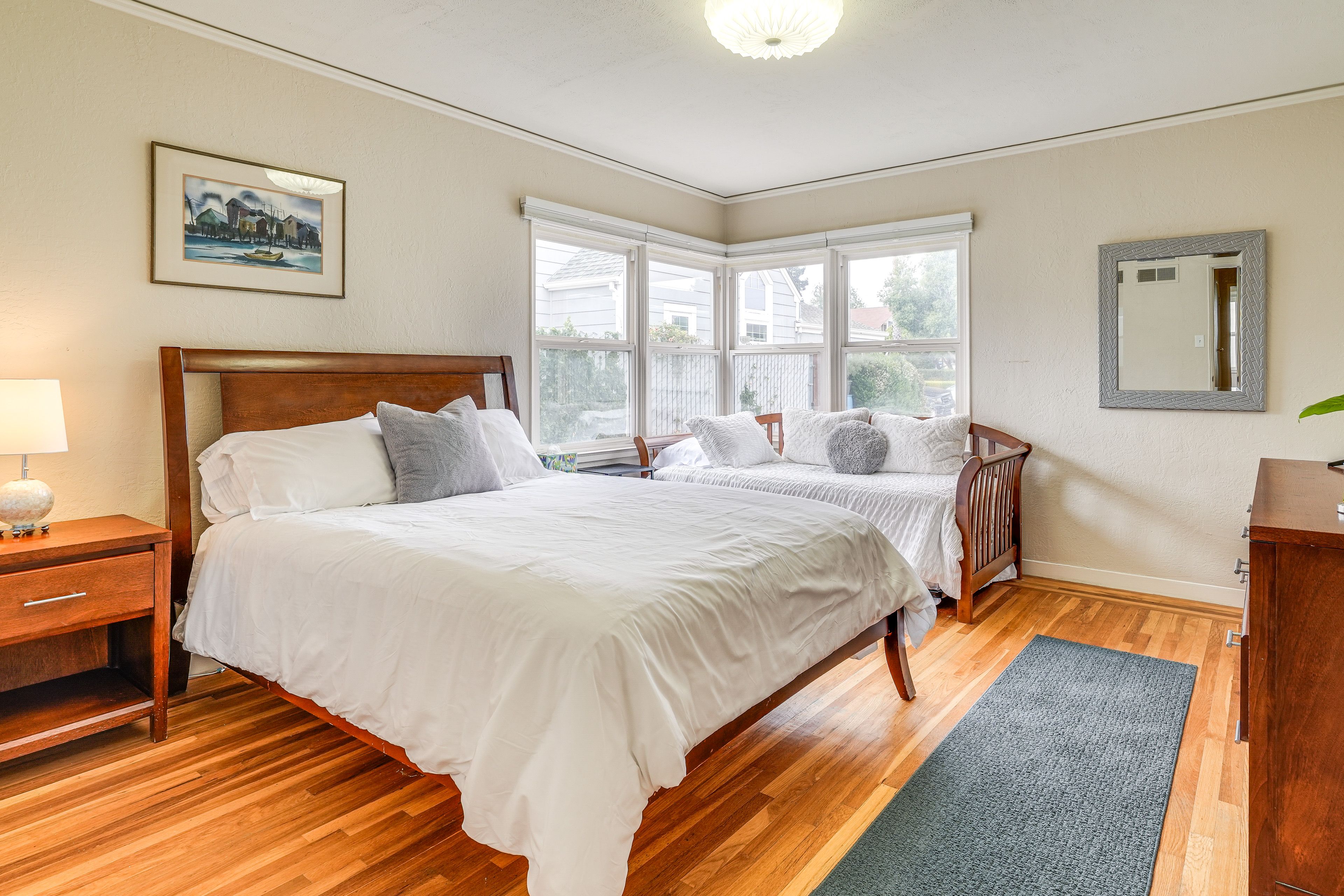 Bedroom 2 | Queen Bed | Twin Day Bed w/ Twin Trundle