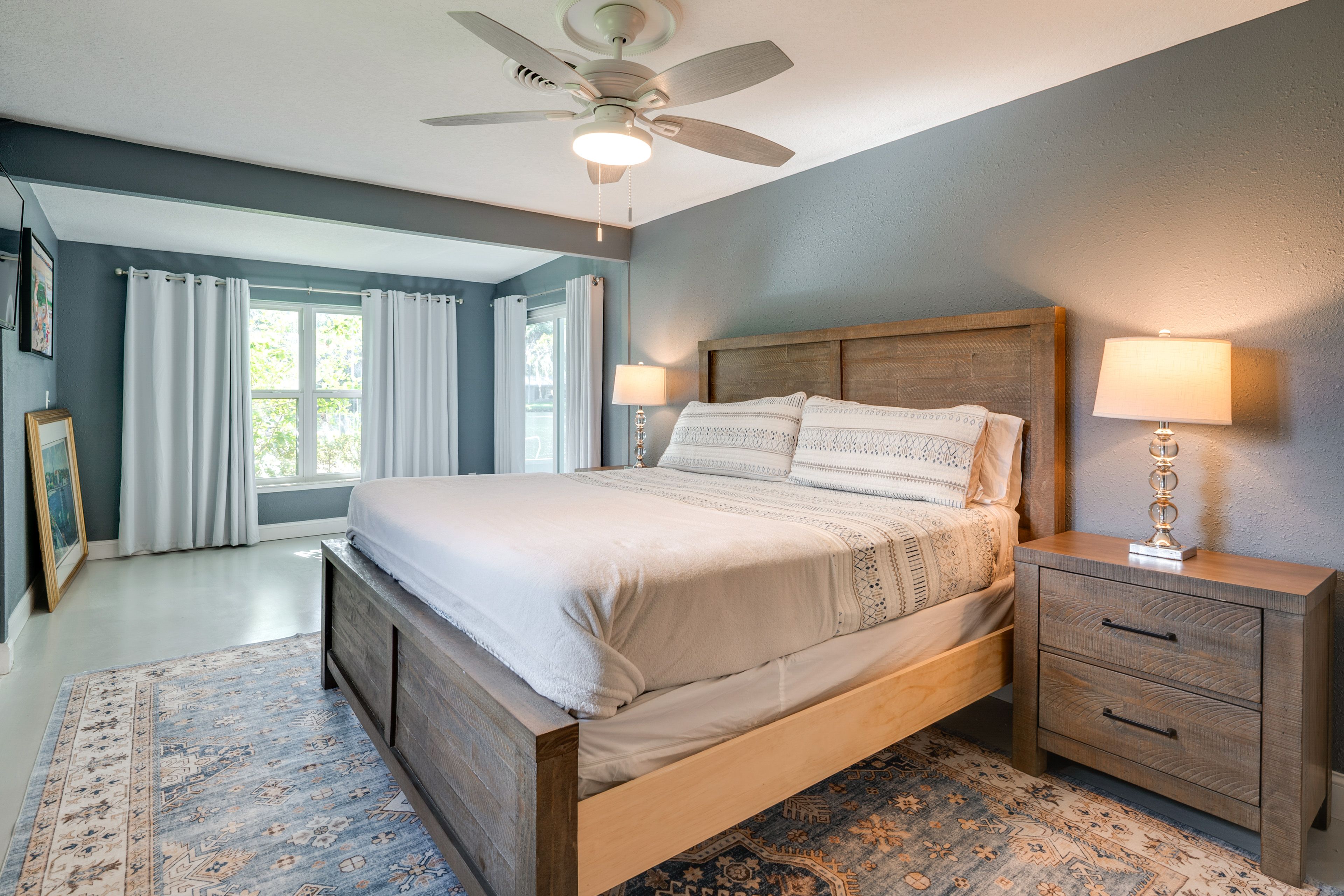 Bedroom 3 | Queen Bed