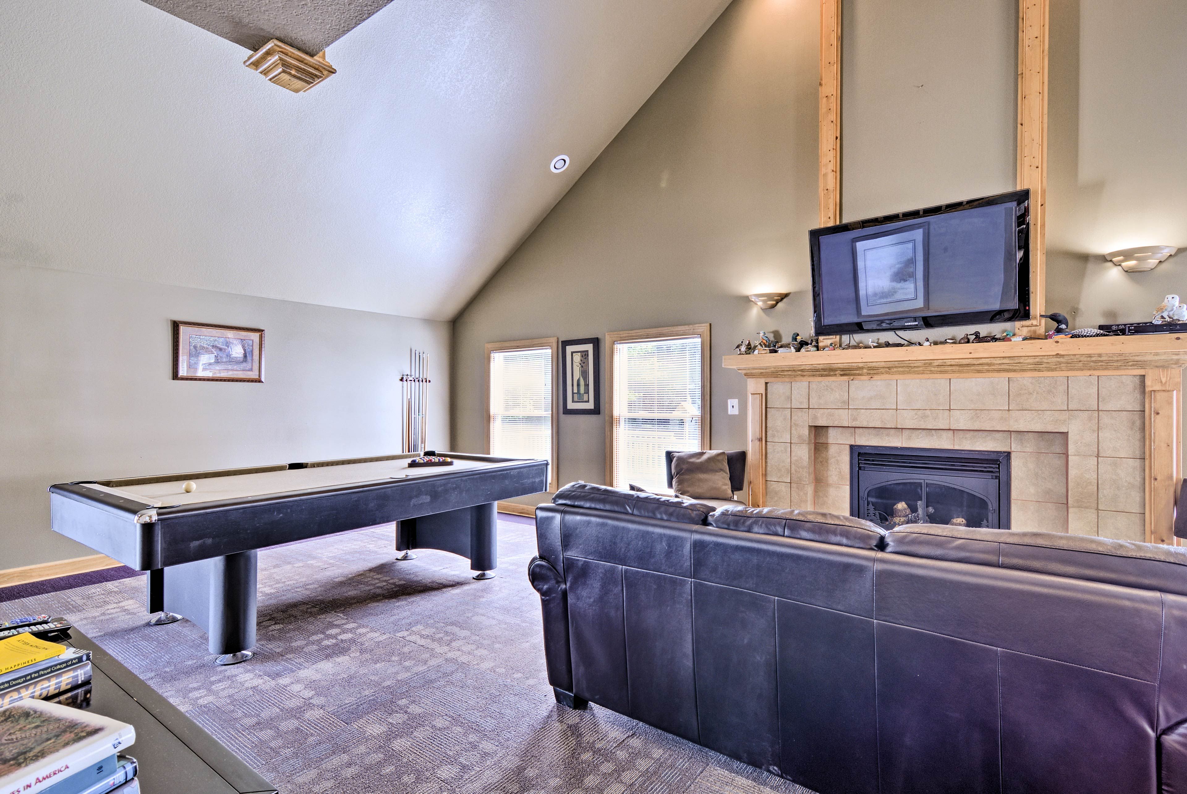 Living Room | Fireplace | Games