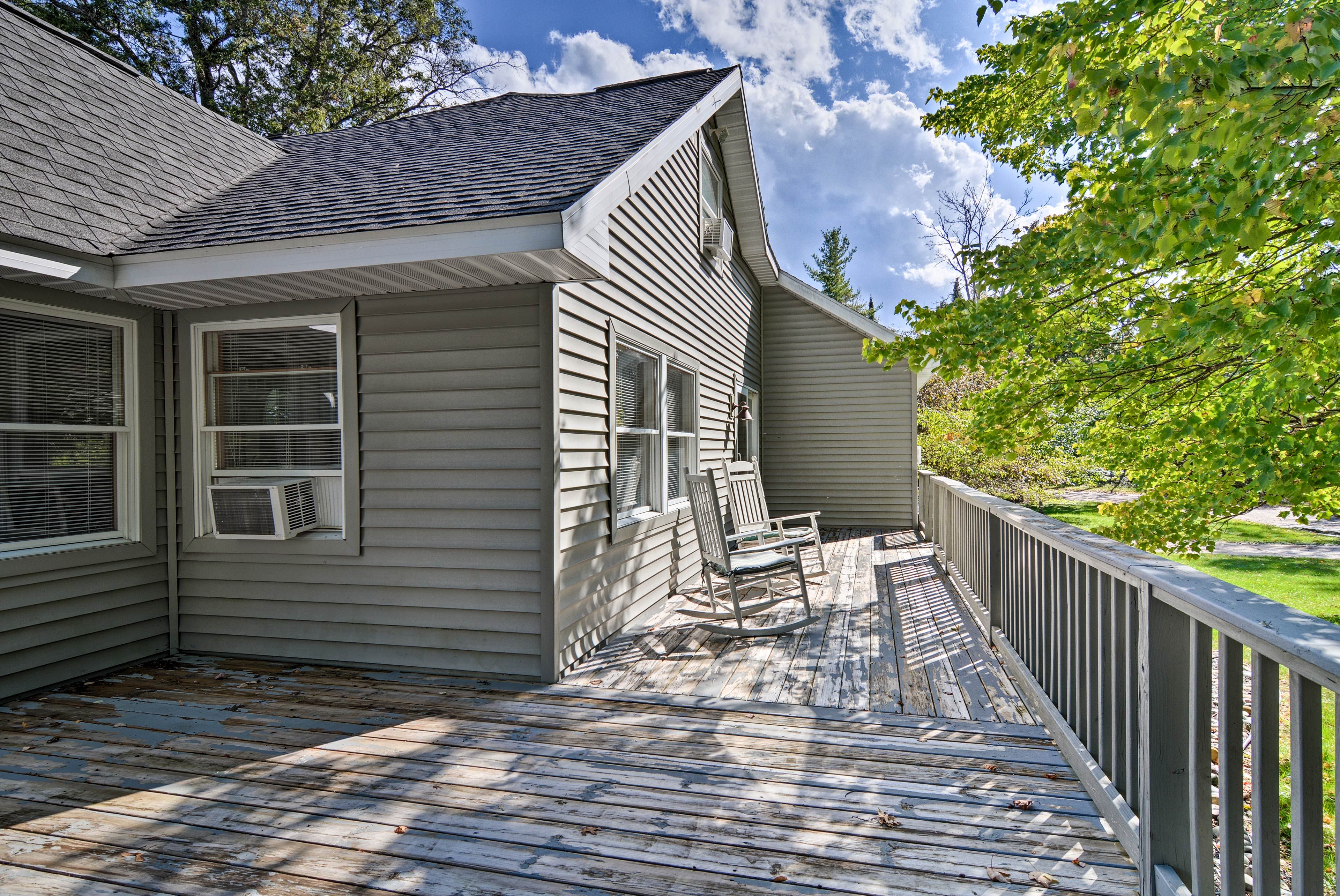 Home Exterior | Deck