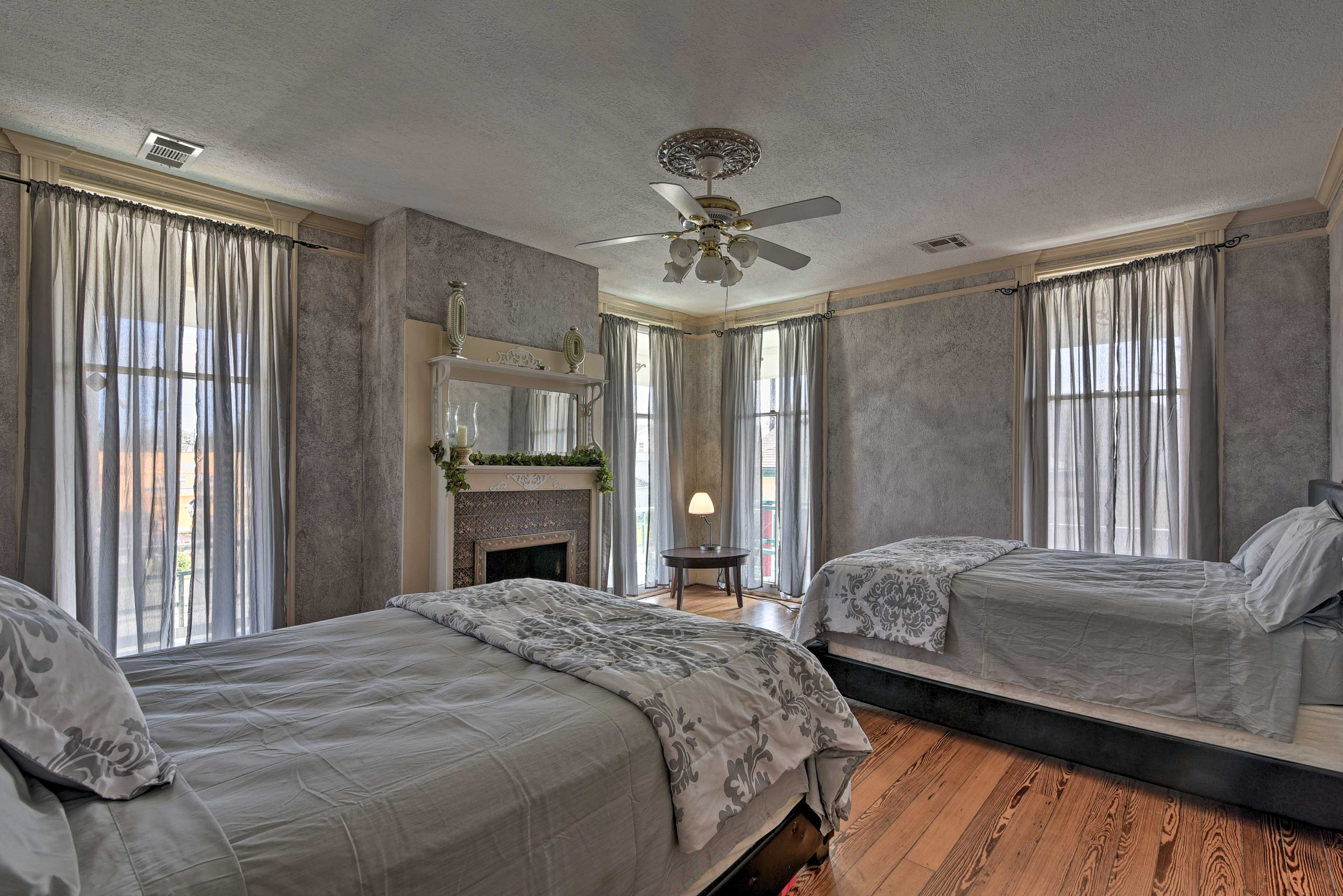 Bedroom 2 | 2 Queen Beds