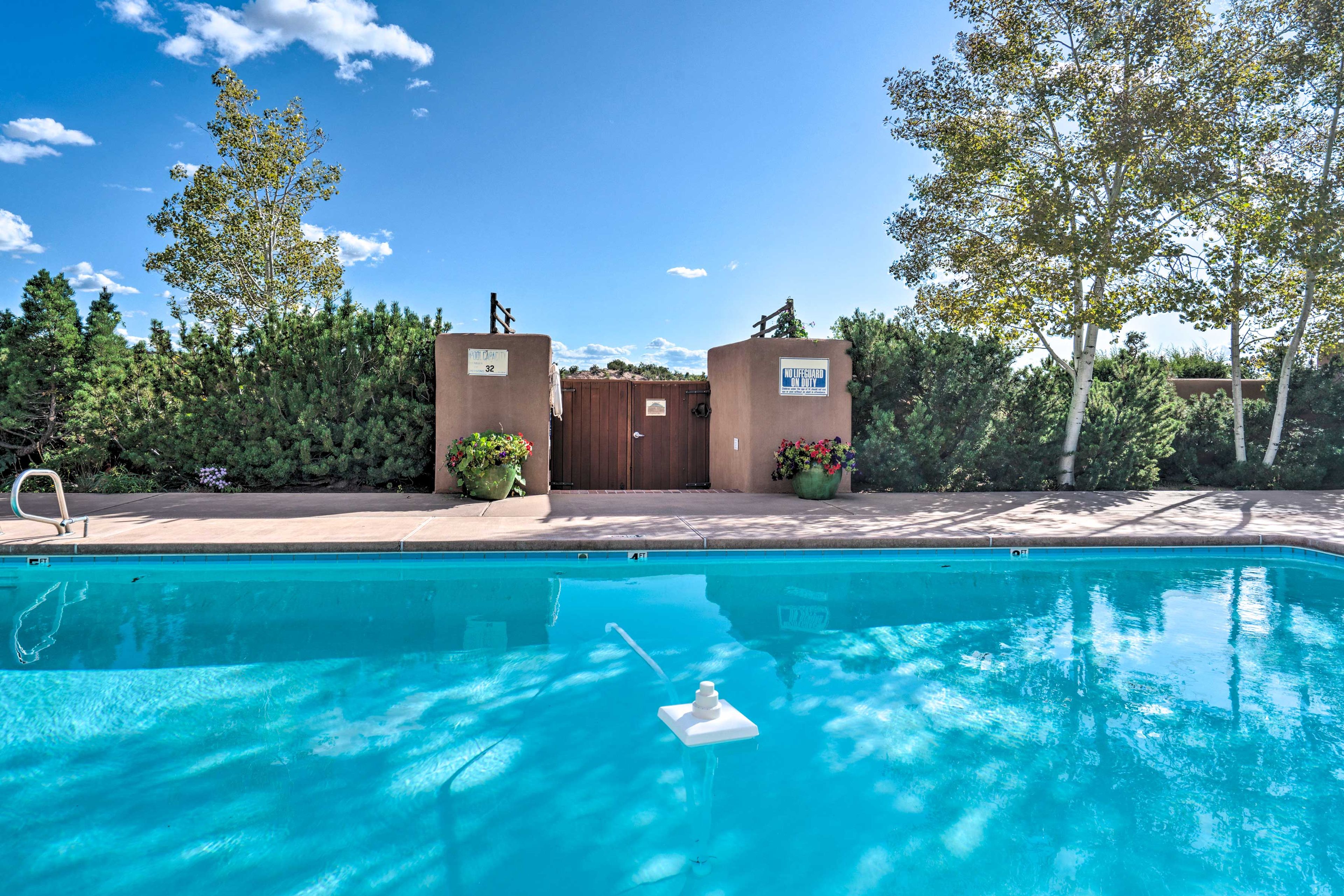 Santa Fe's bustling plaza is only a 10-mile drive from home!