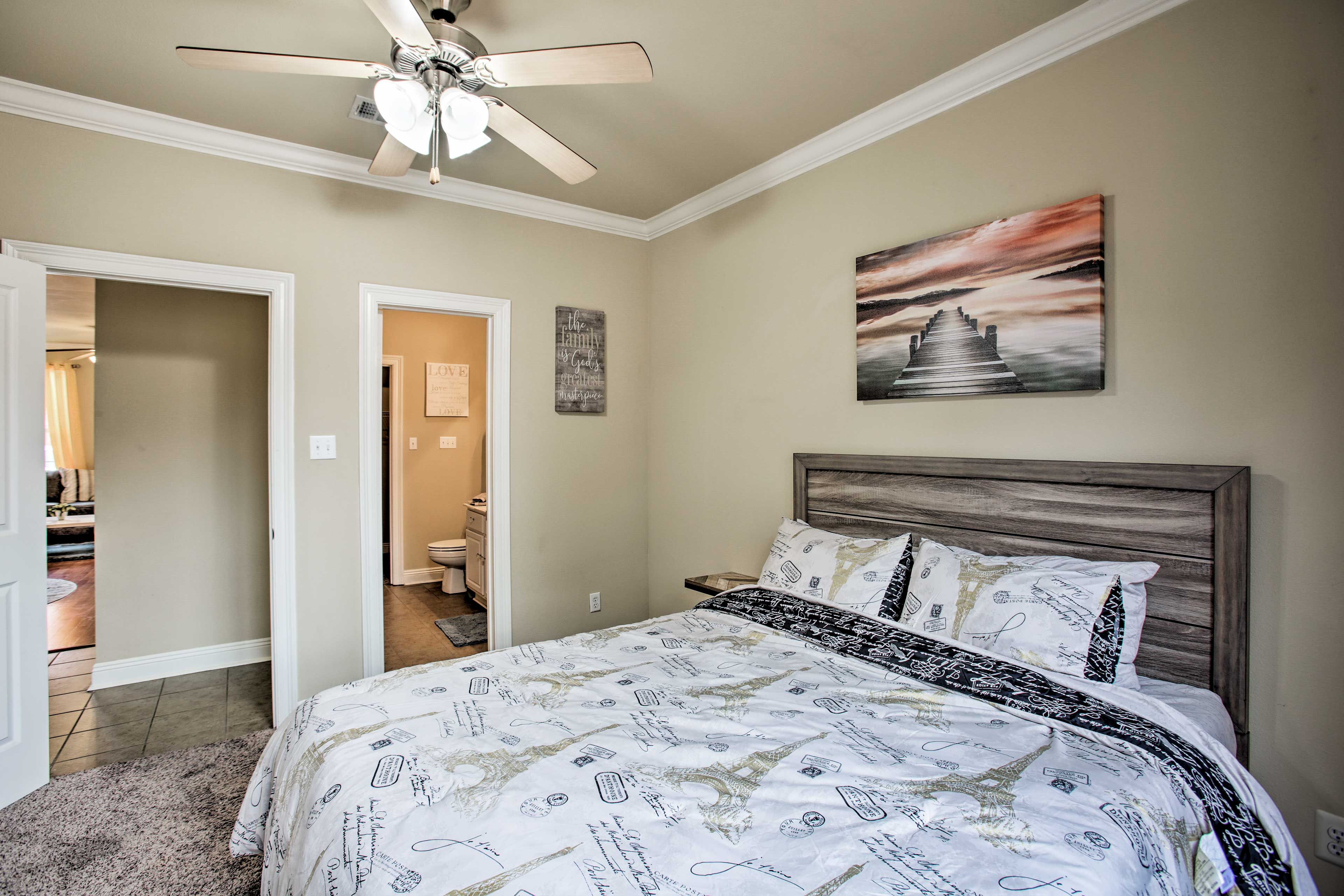 It features a queen bed and en-suite bathroom.