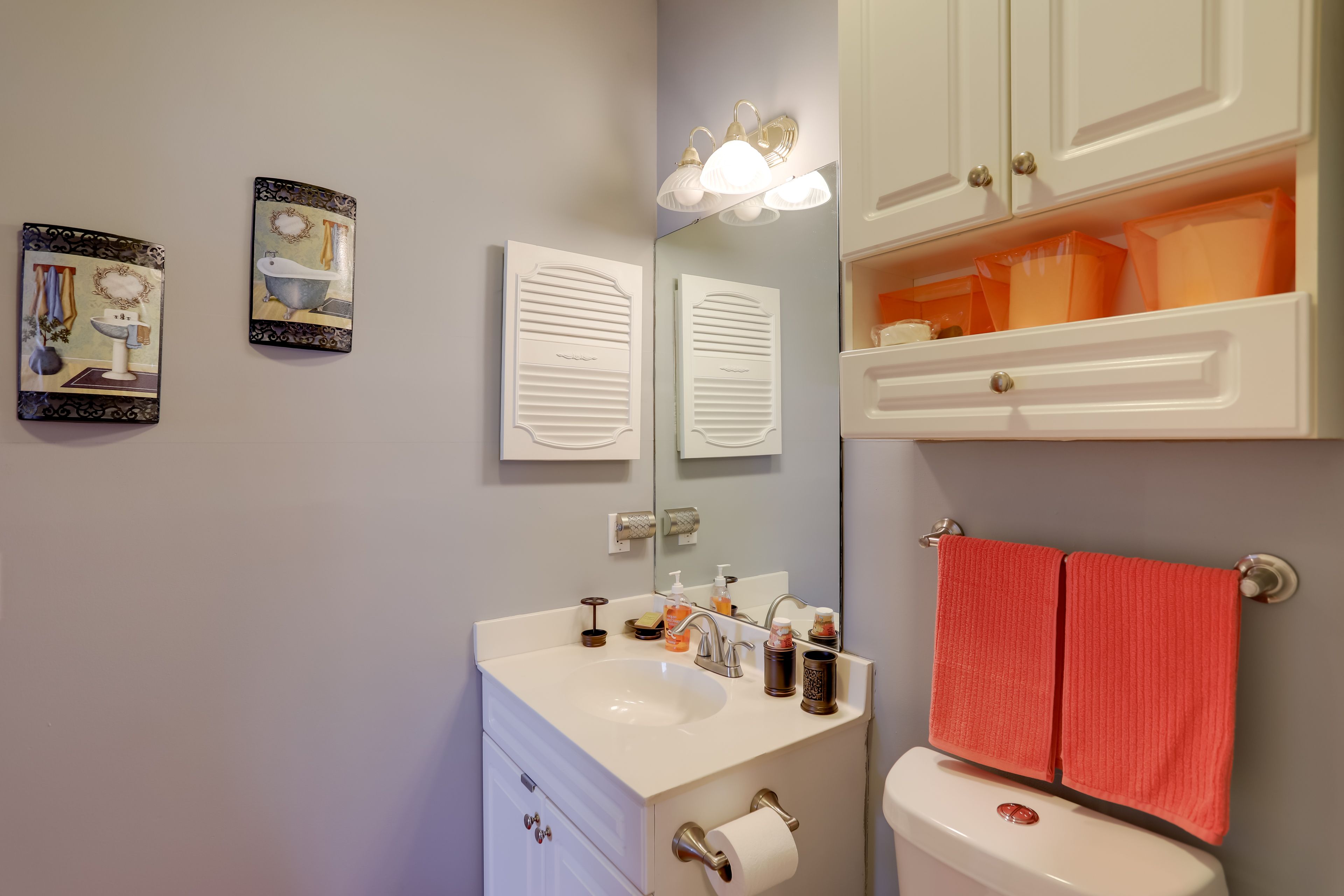 Full Bathroom | Linens & Towels