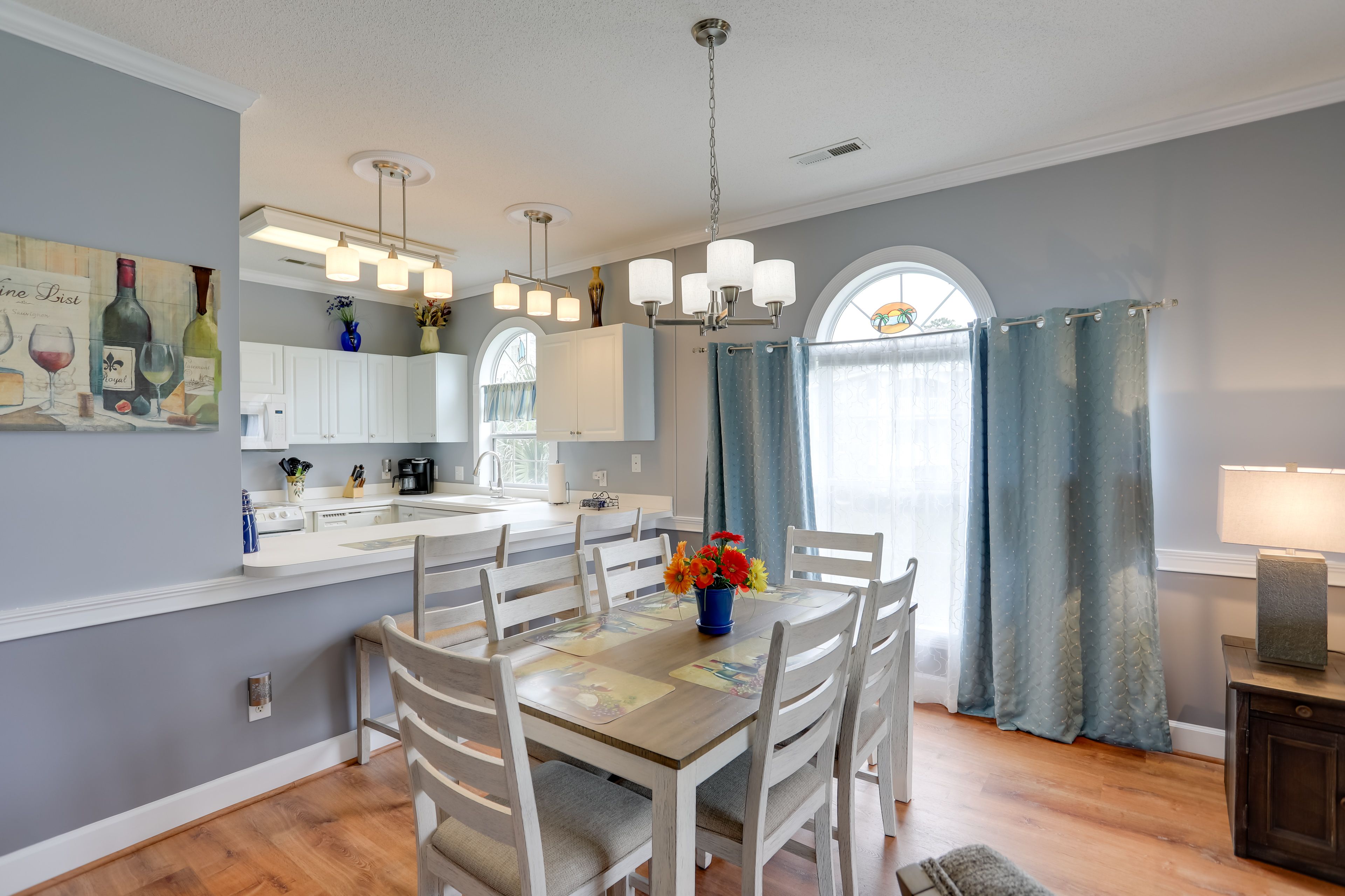 Dining Area | Dishware & Flatware
