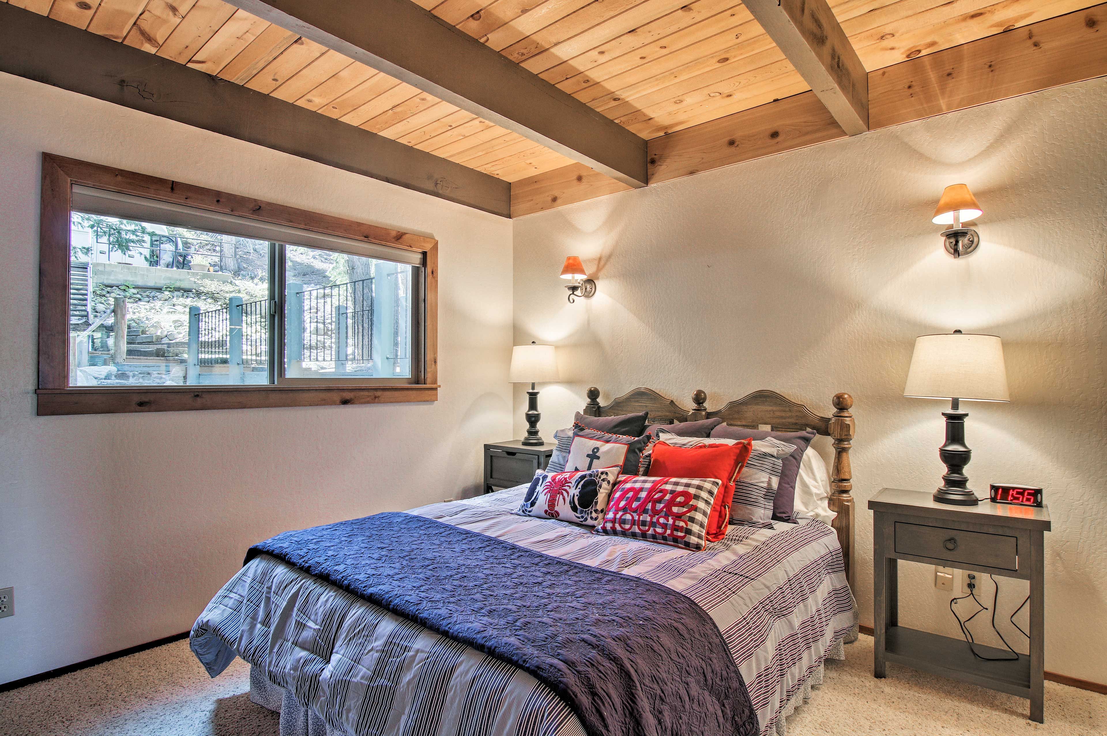 Bedroom 3 | Queen Bed