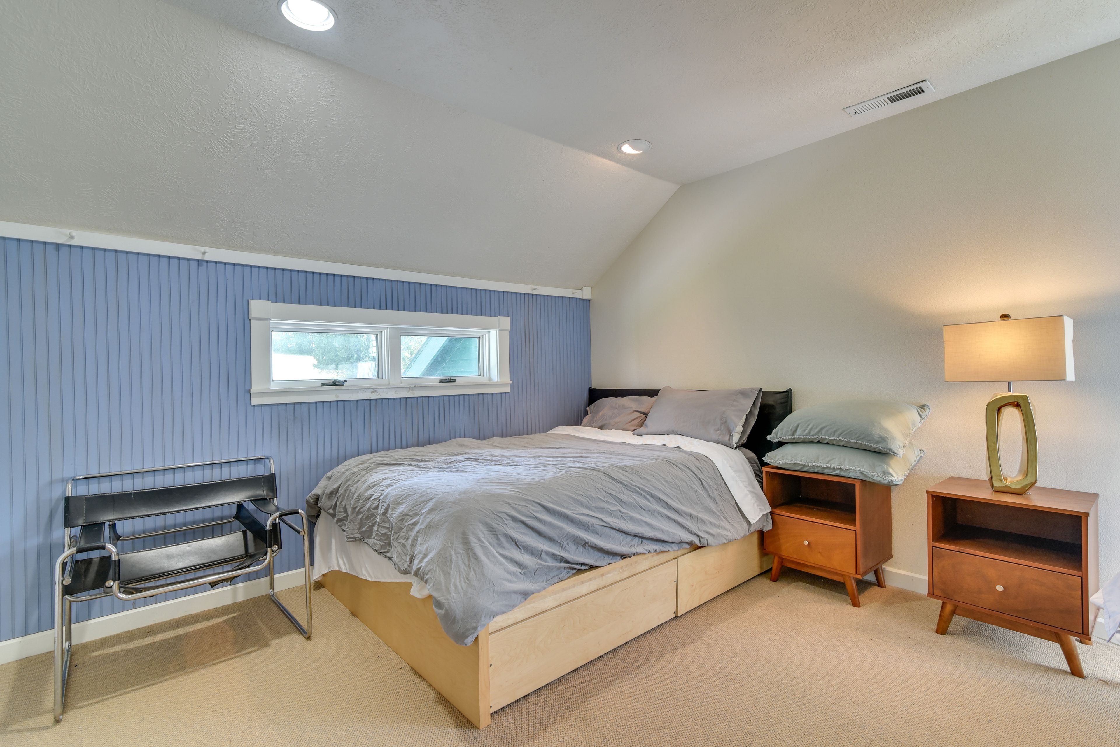 Bedroom 2 | Queen Bed | Queen Bunk Bed | 2nd Floor