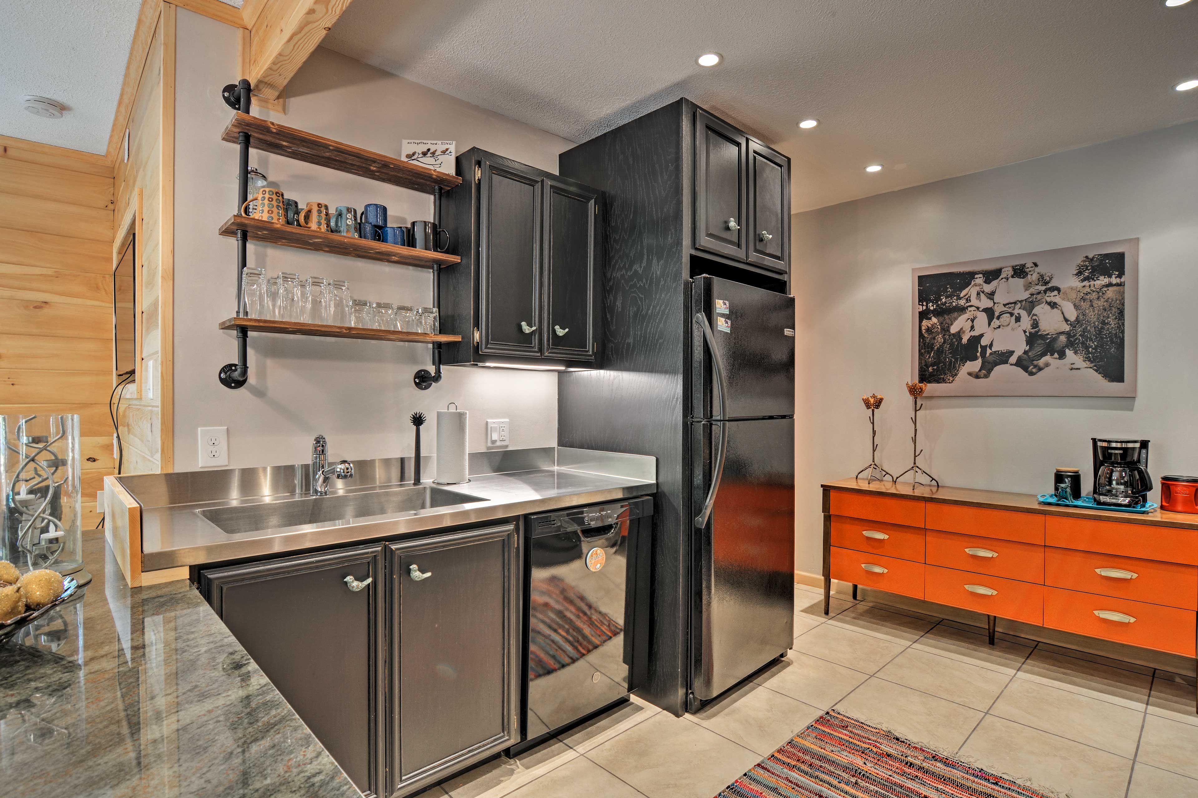 Hungry? Get busy in the fully equipped kitchen.