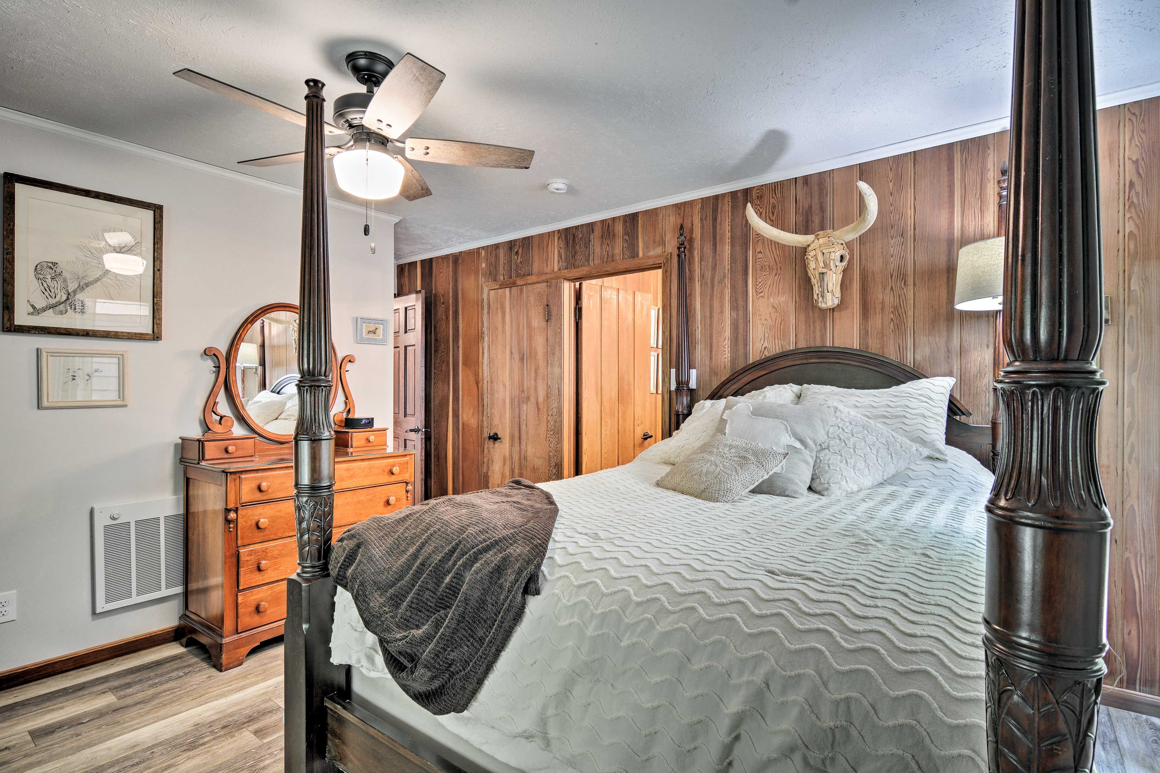 Both bedrooms are home to queen-sized beds.