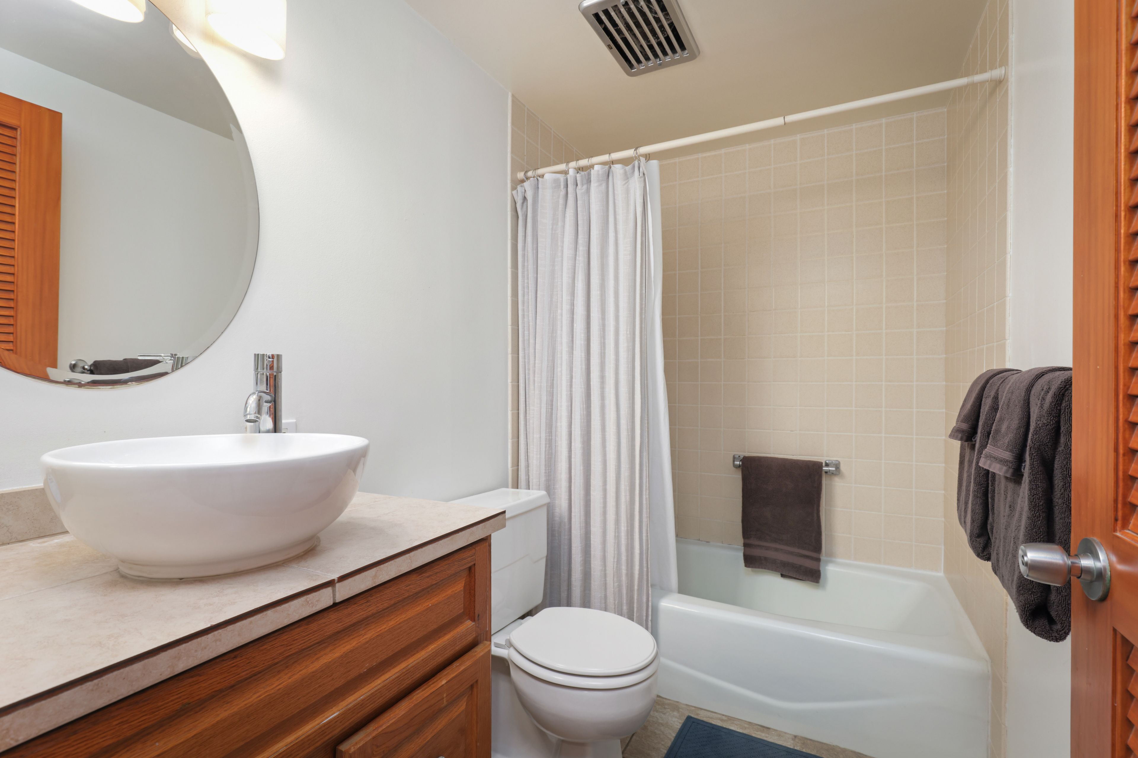 Bathroom | Towels Provided