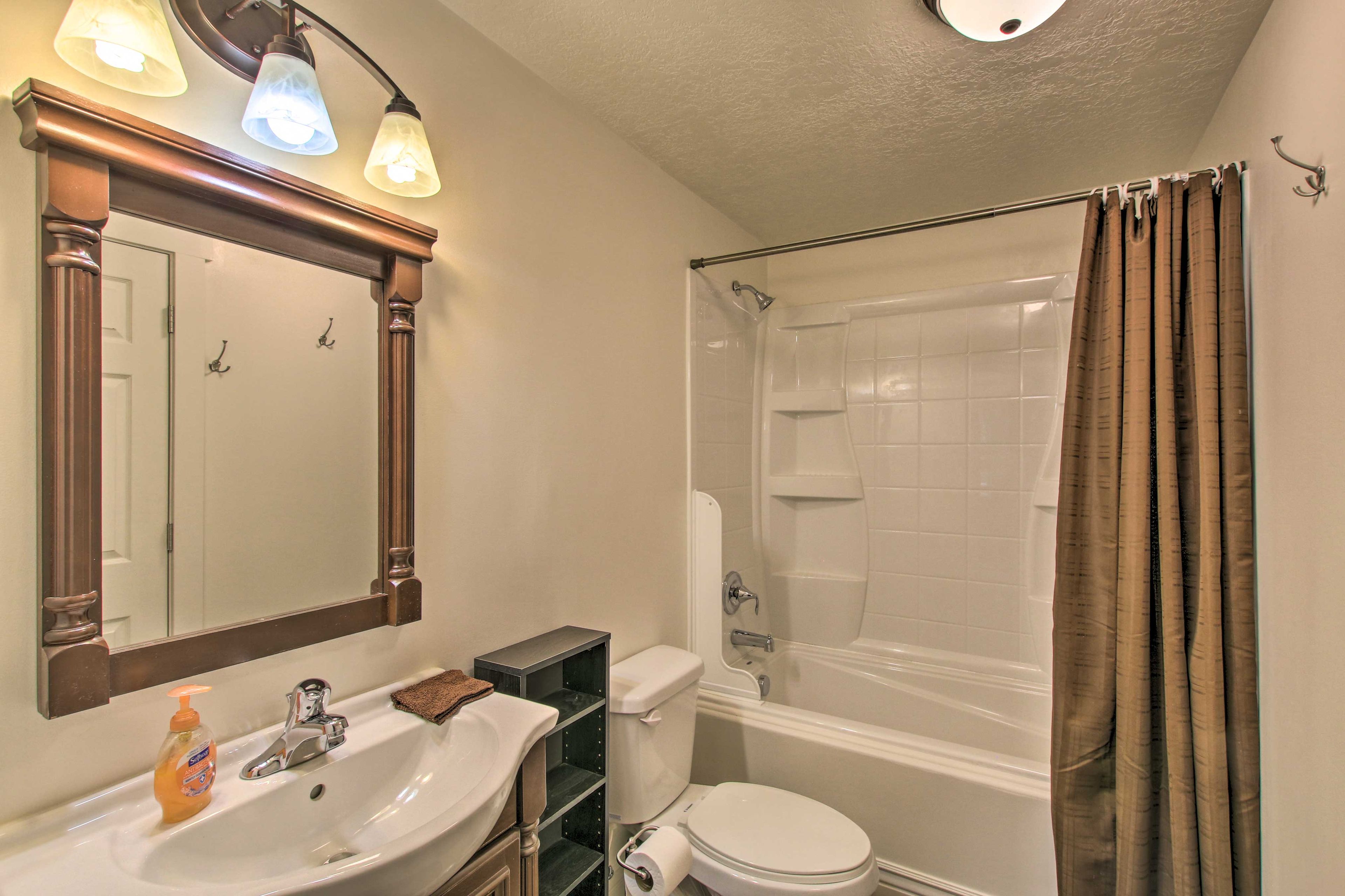 The unit offers a shower/tub combo.