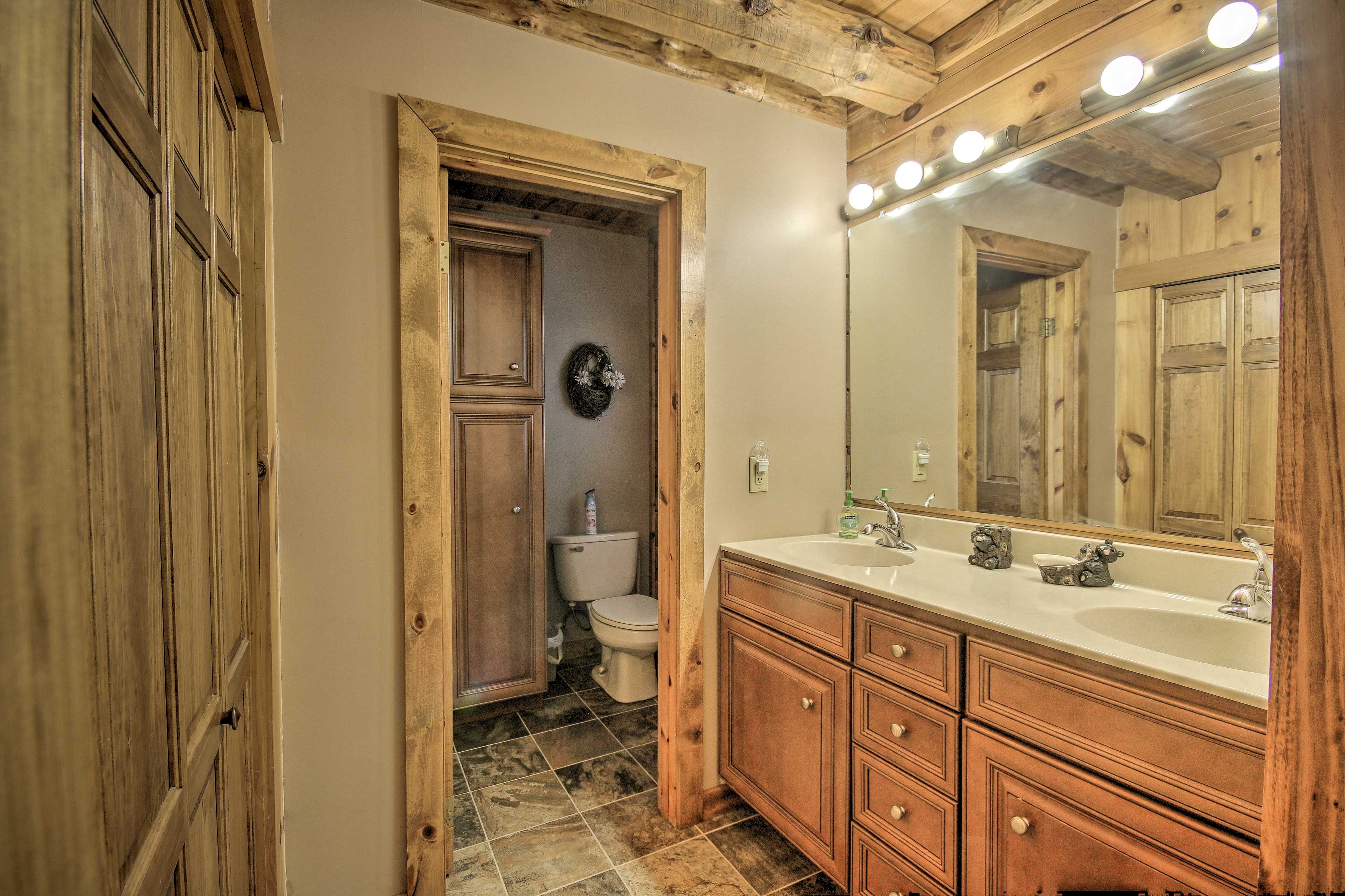En-Suite Bathroom | Towels Not Provided