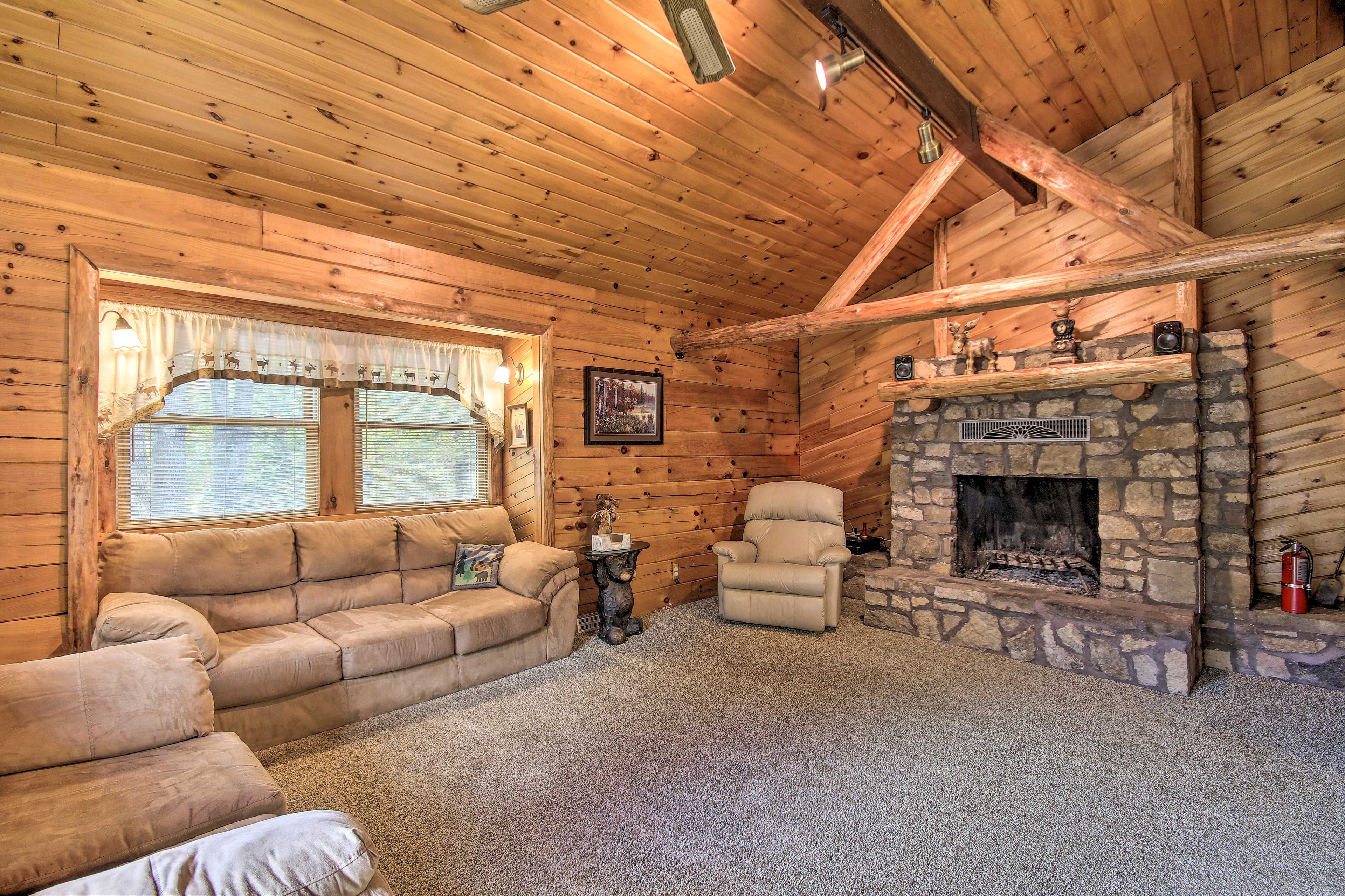 Living Room | Roku TV | Free WiFi | Full Sleeper Sofa