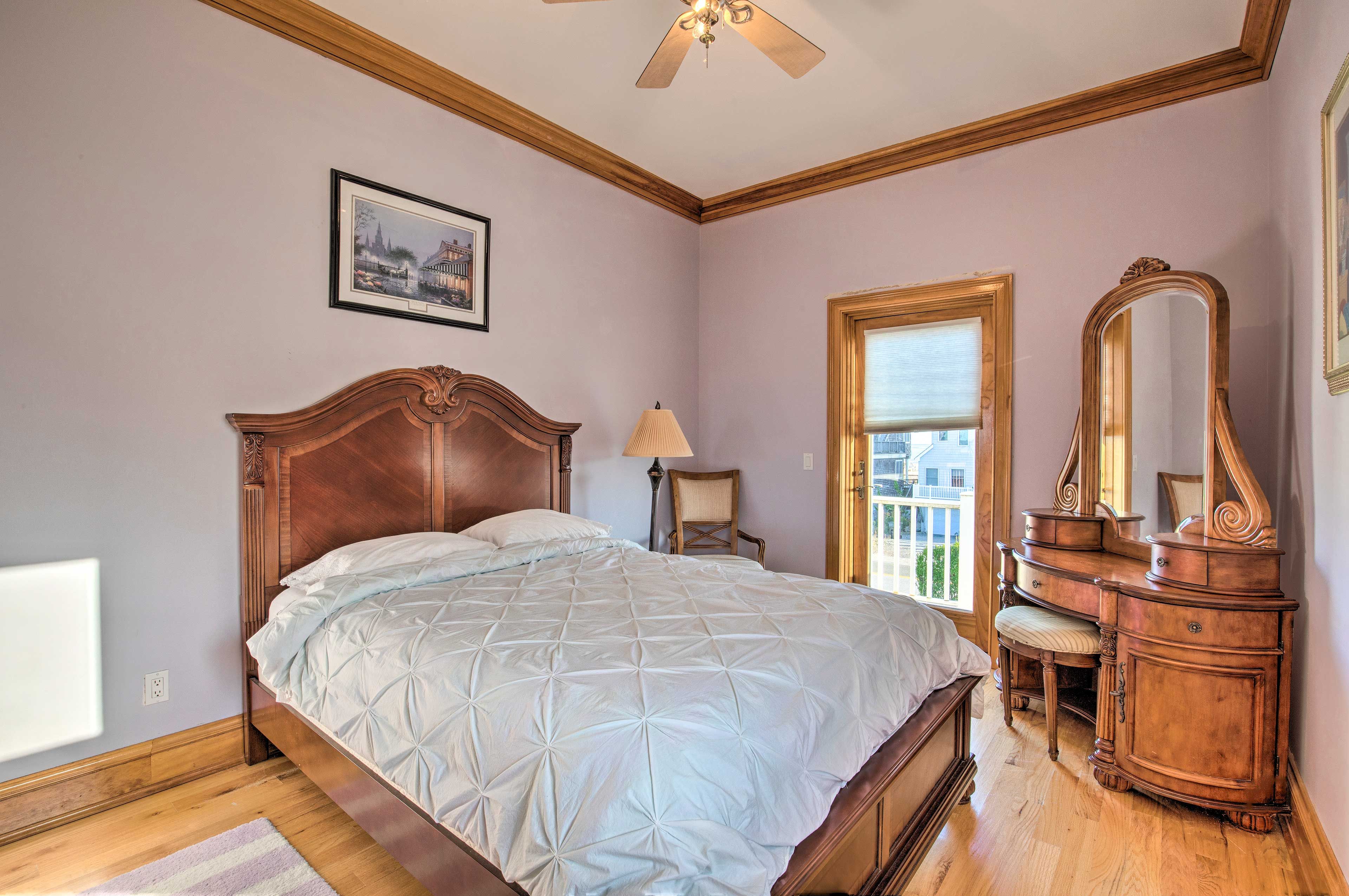 Bedroom 4 | Queen Bed | 2nd Floor