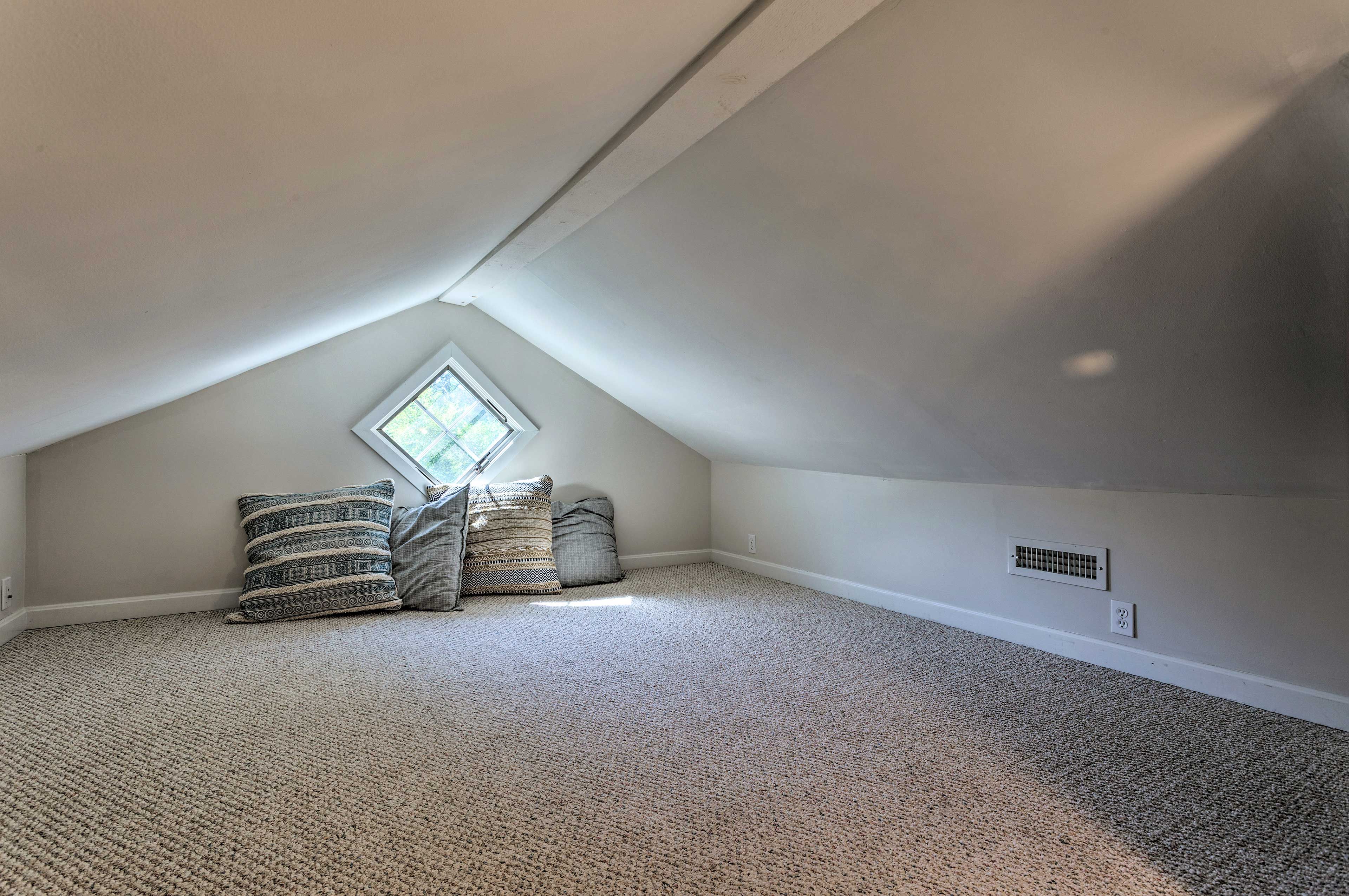 There is plenty of space to roll out the air mattress.