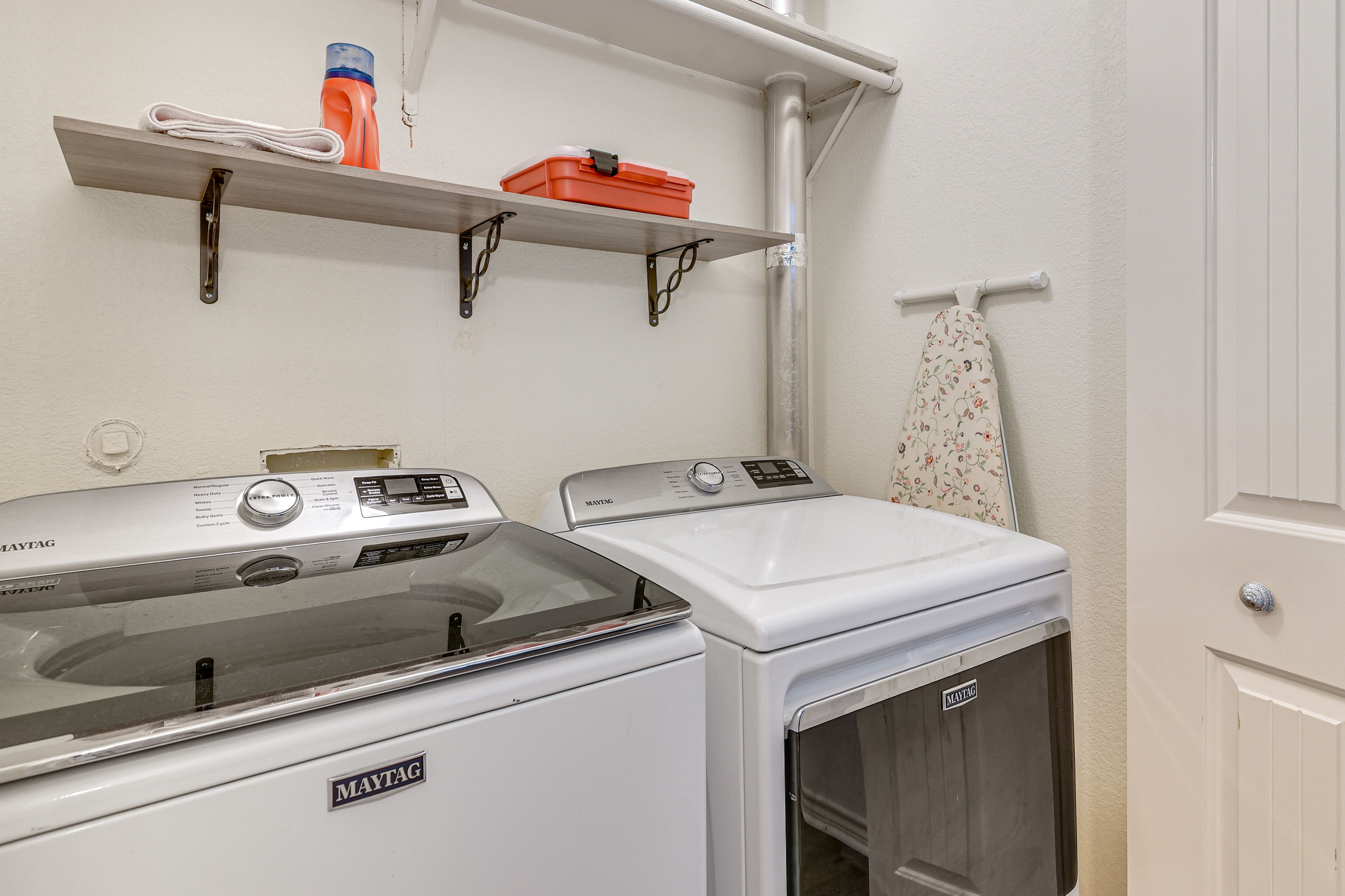 In-Unit Laundry | Washer & Dryer