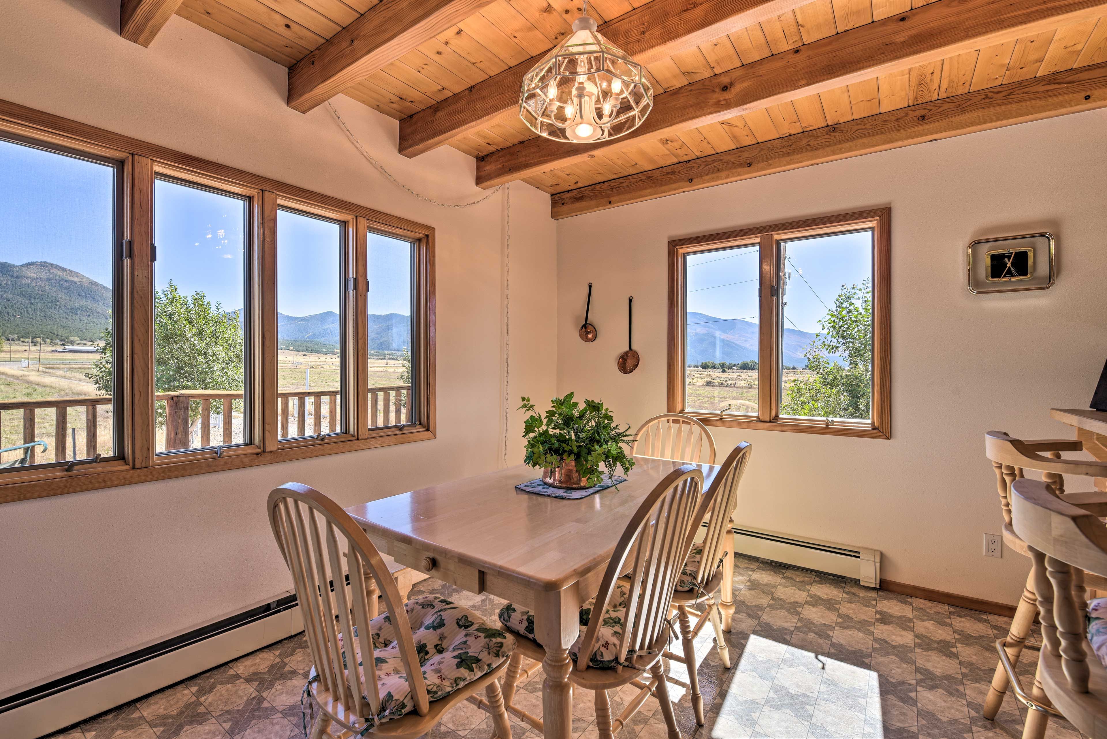 Dining Space | Dishware/Flatware